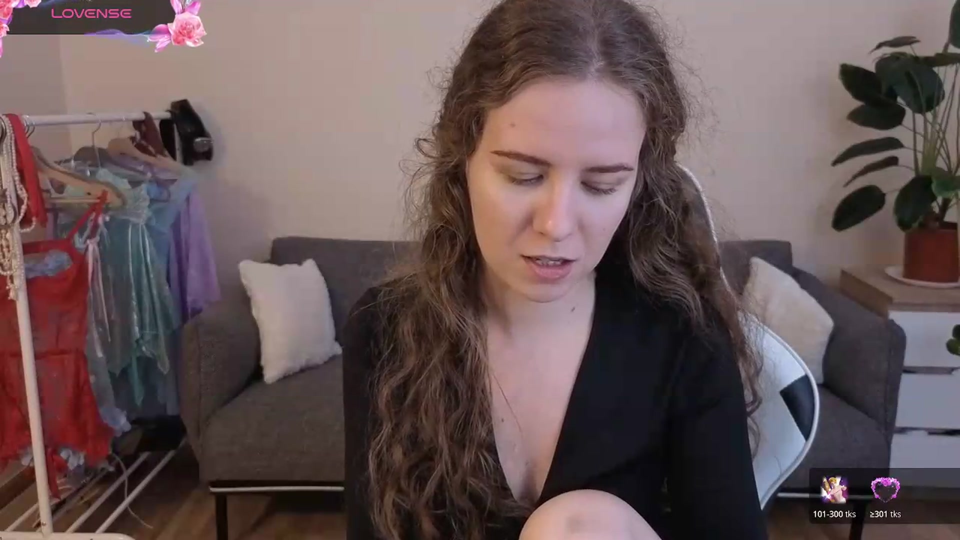 Gallery image thumbnail from BlueFlowerr's myfreecams stream on, 07/20/2026, 17:51 image 18 of 20