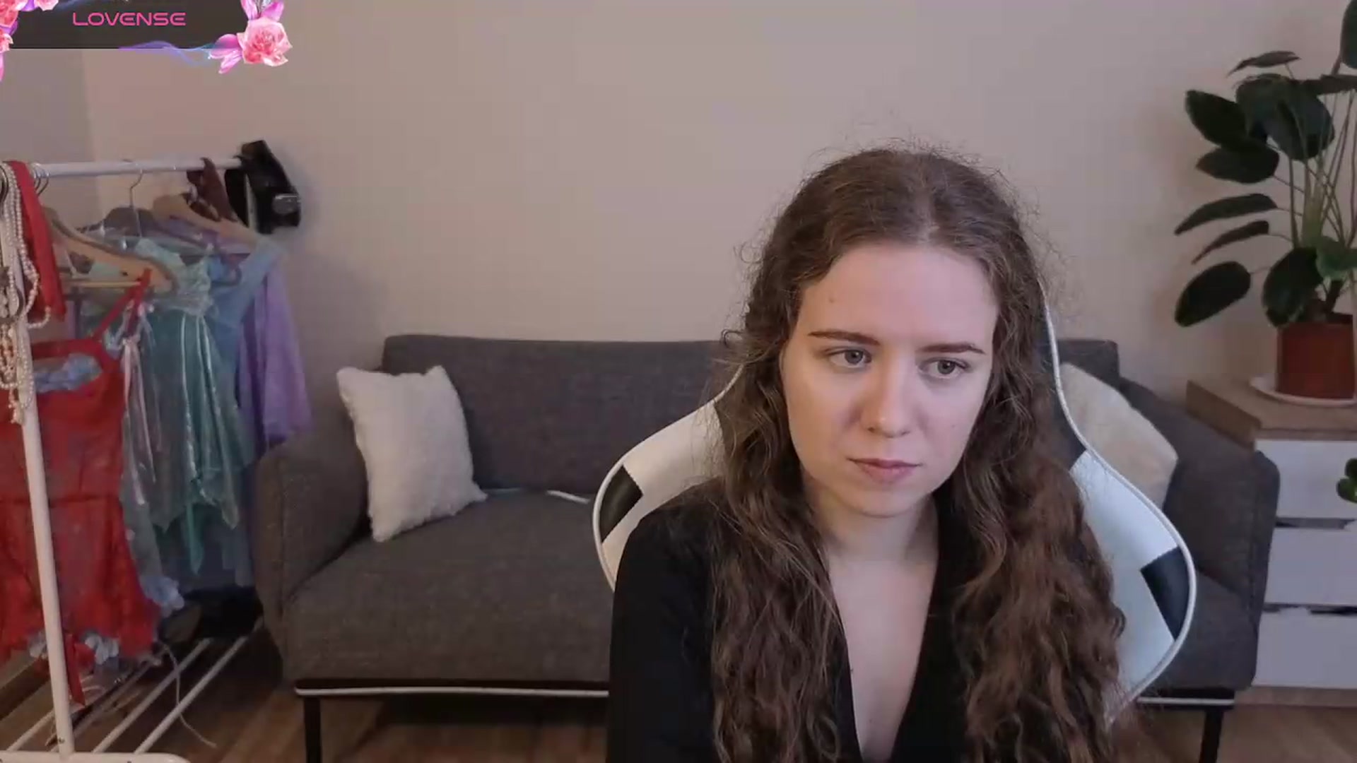 Gallery image thumbnail from BlueFlowerr's myfreecams stream on, 07/20/2026, 17:51 image 2 of 20