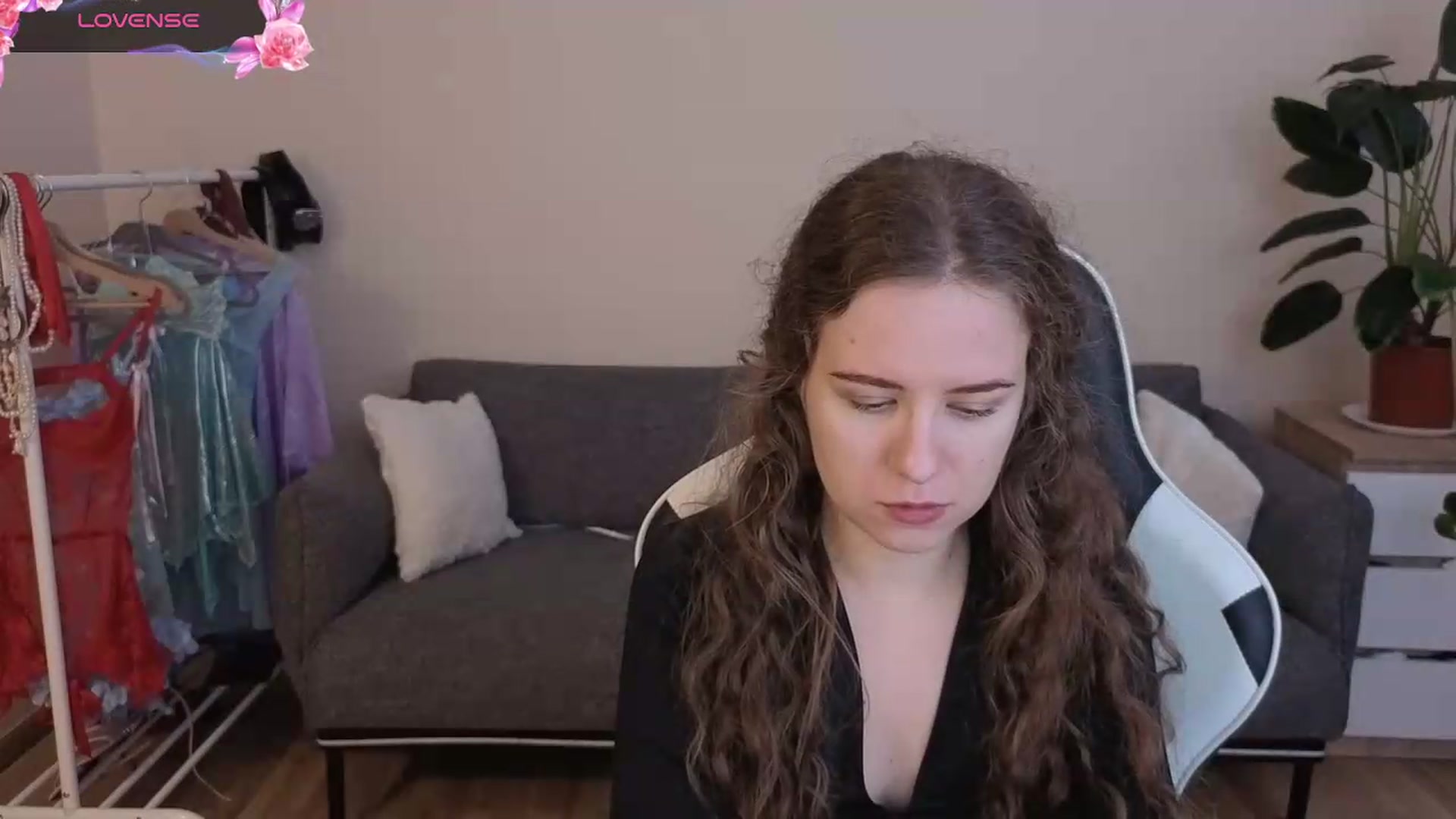 Gallery image thumbnail from BlueFlowerr's myfreecams stream on, 07/20/2026, 17:51 image 3 of 20
