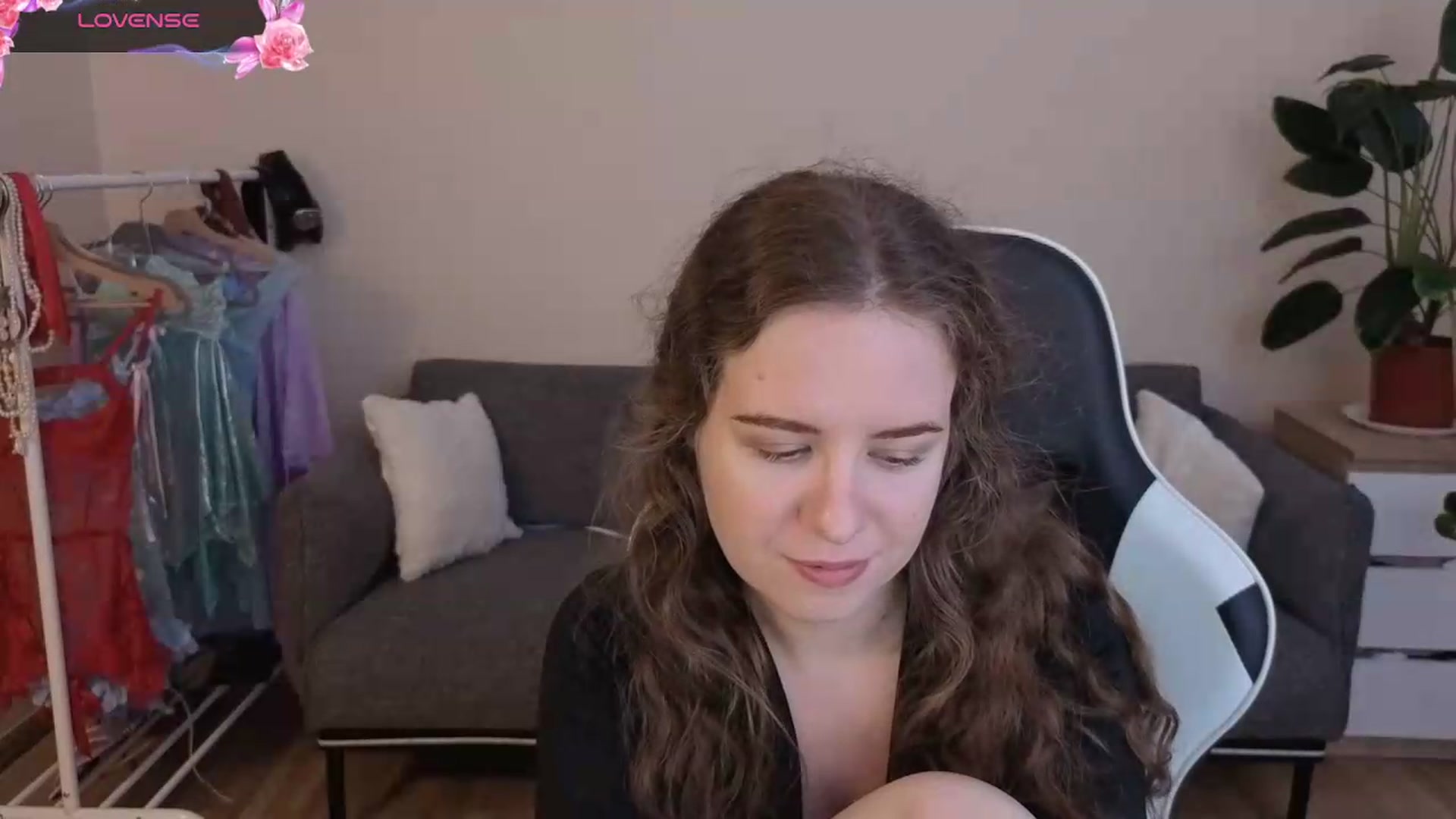 Gallery image thumbnail from BlueFlowerr's myfreecams stream on, 07/20/2026, 17:51 image 5 of 20