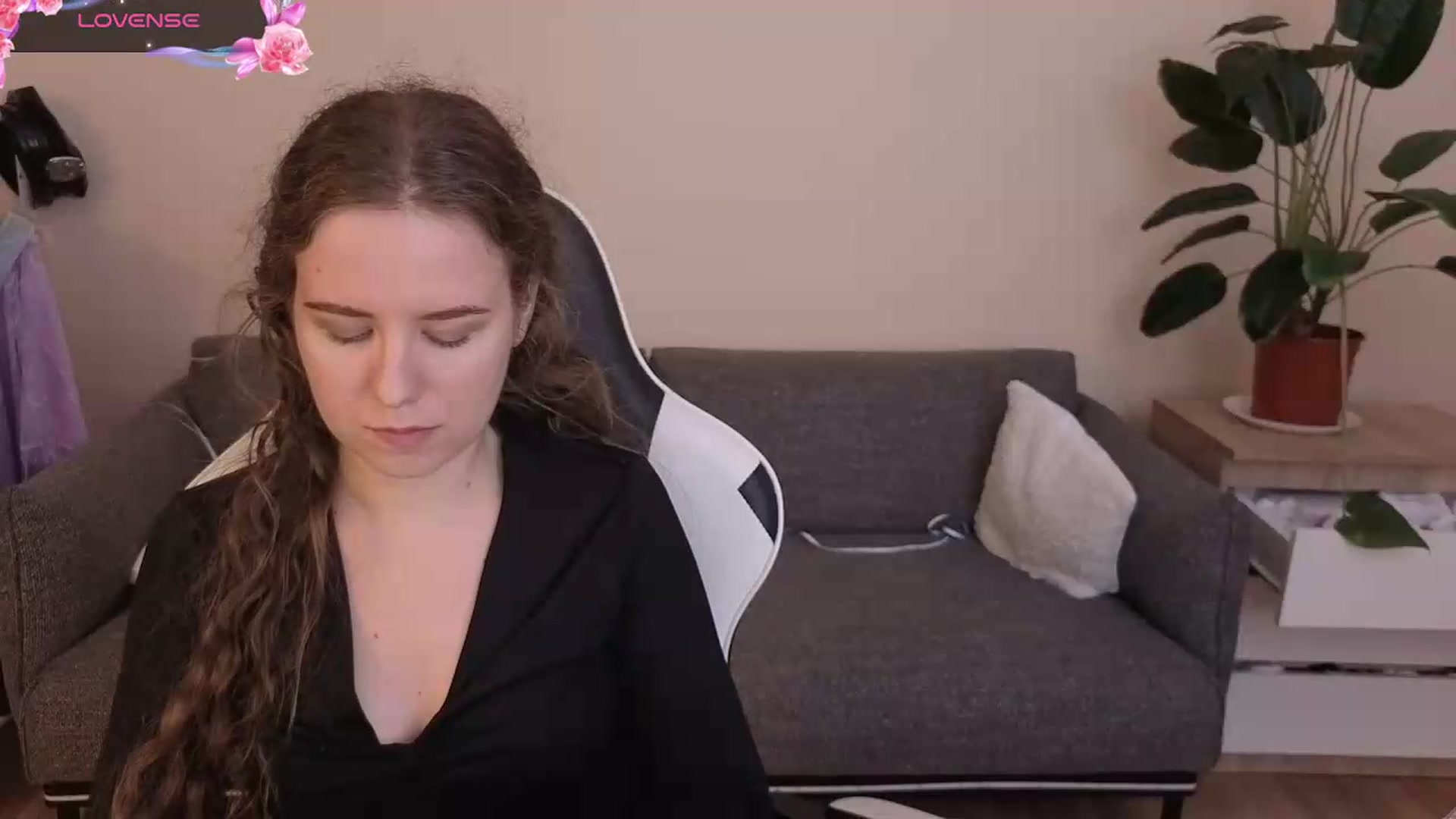 Gallery image thumbnail from BlueFlowerr's myfreecams stream on, 07/20/2026, 20:13 image 19 of 20