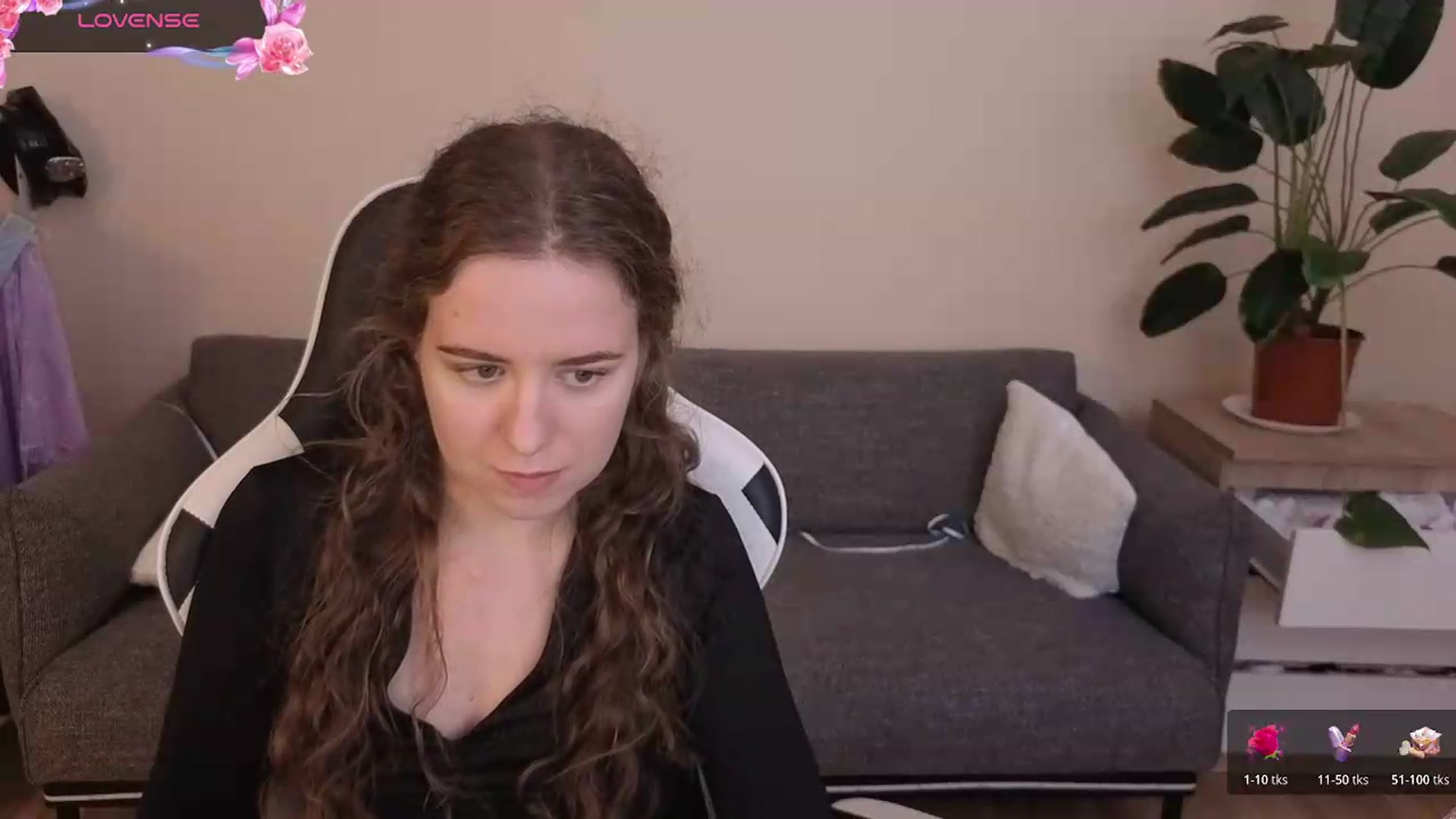 Gallery image thumbnail from BlueFlowerr's myfreecams stream on, 07/20/2026, 20:13 image 17 of 20