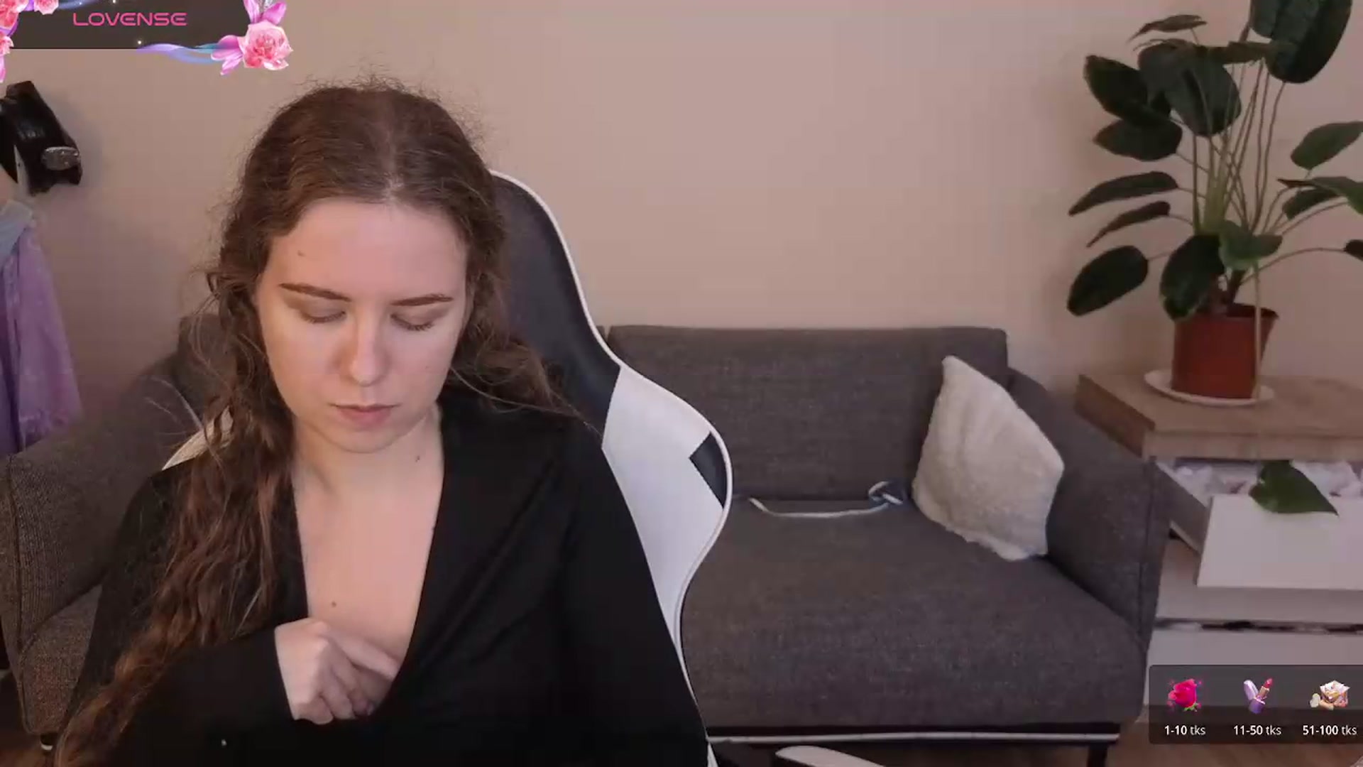 Gallery image thumbnail from BlueFlowerr's myfreecams stream on, 07/20/2026, 20:13 image 20 of 20