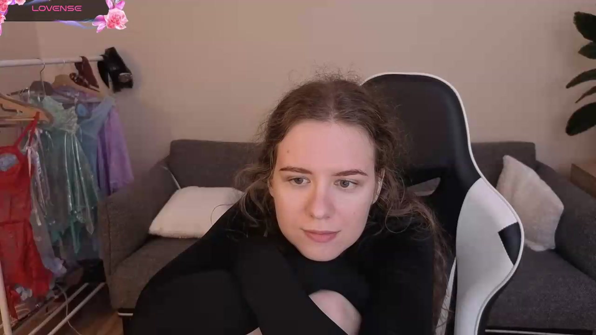 Gallery image thumbnail from BlueFlowerr's myfreecams stream on, 07/20/2026, 21:00 image 8 of 20