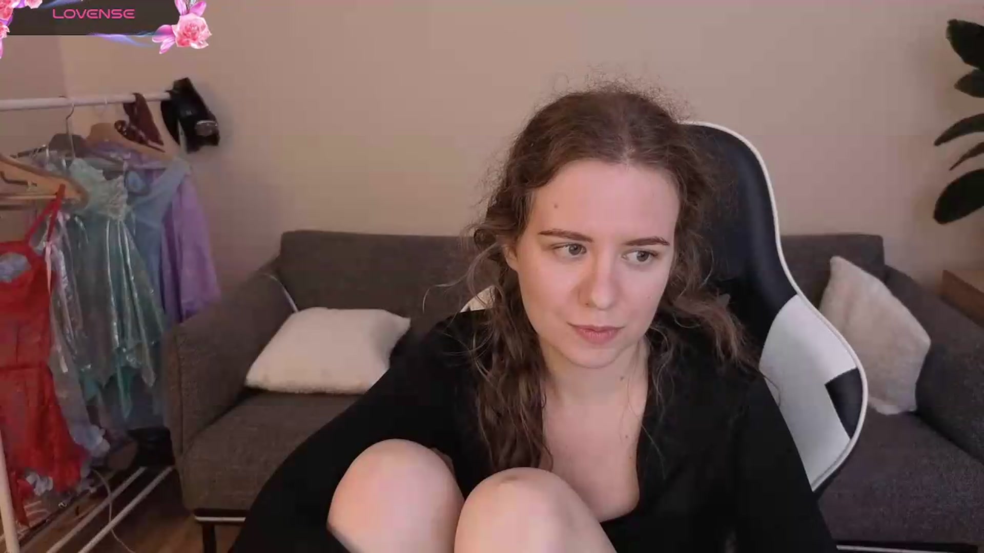 Gallery image thumbnail from BlueFlowerr's myfreecams stream on, 07/20/2026, 21:00 image 15 of 20