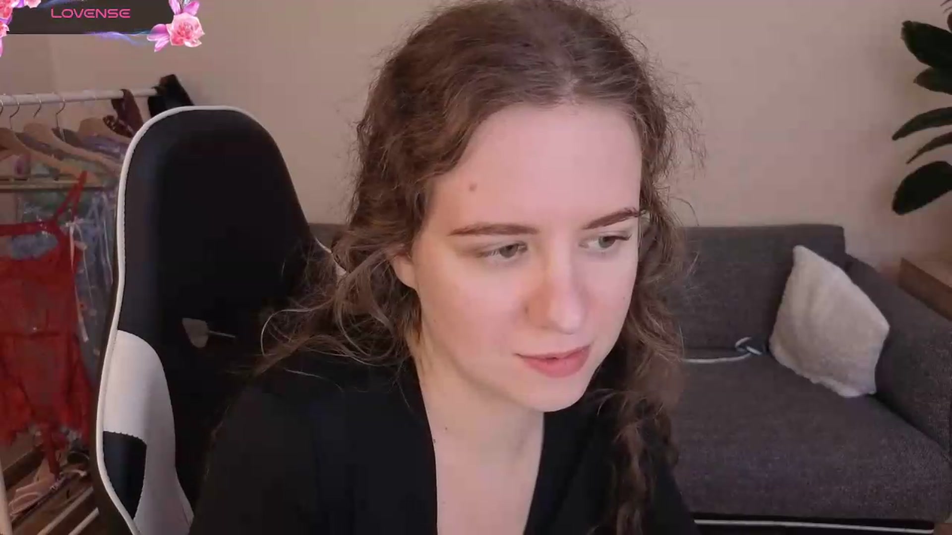 Gallery image thumbnail from BlueFlowerr's myfreecams stream on, 07/20/2026, 21:46 image 14 of 20