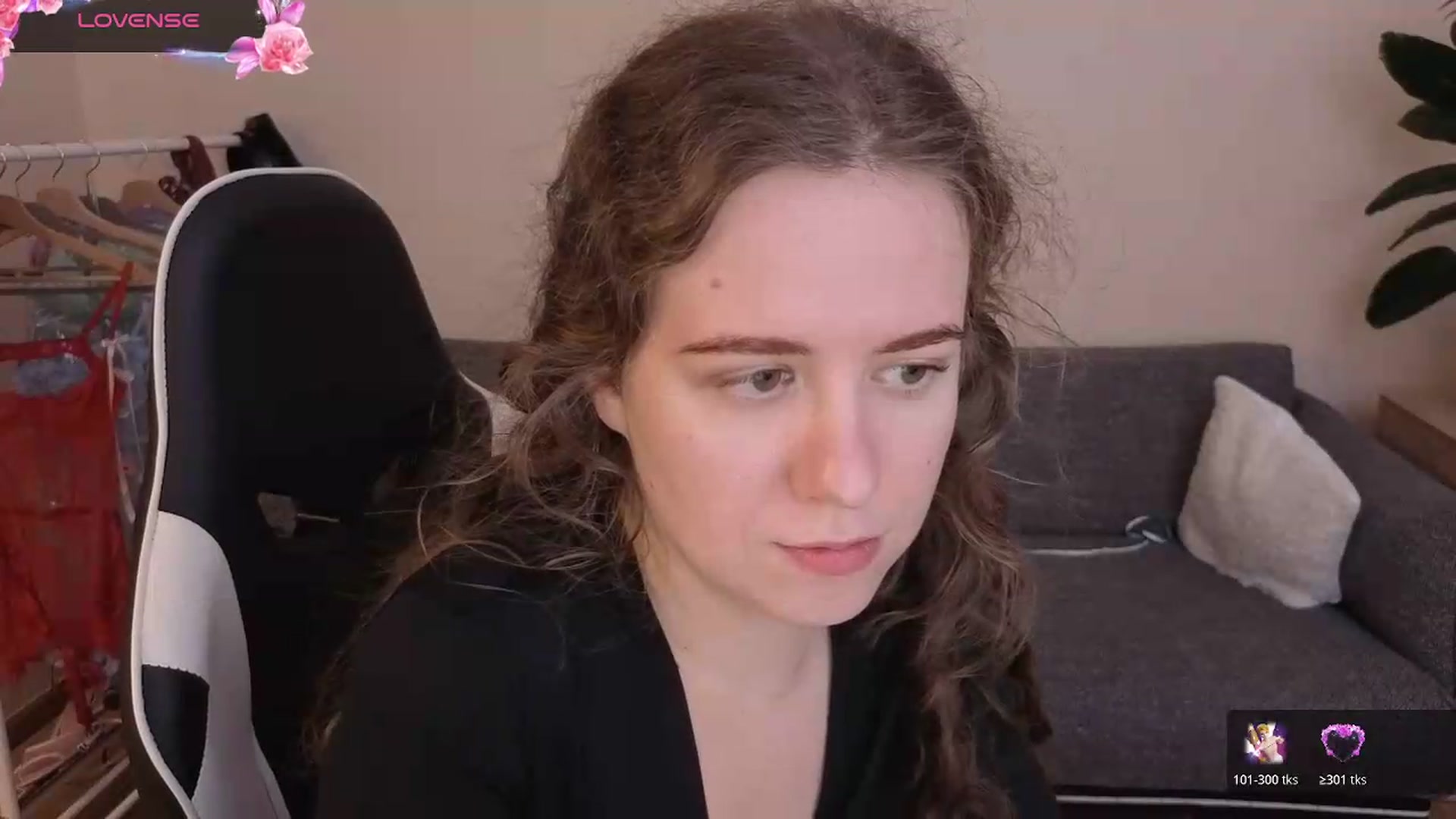 Gallery image thumbnail from BlueFlowerr's myfreecams stream on, 07/20/2026, 21:46 image 17 of 20