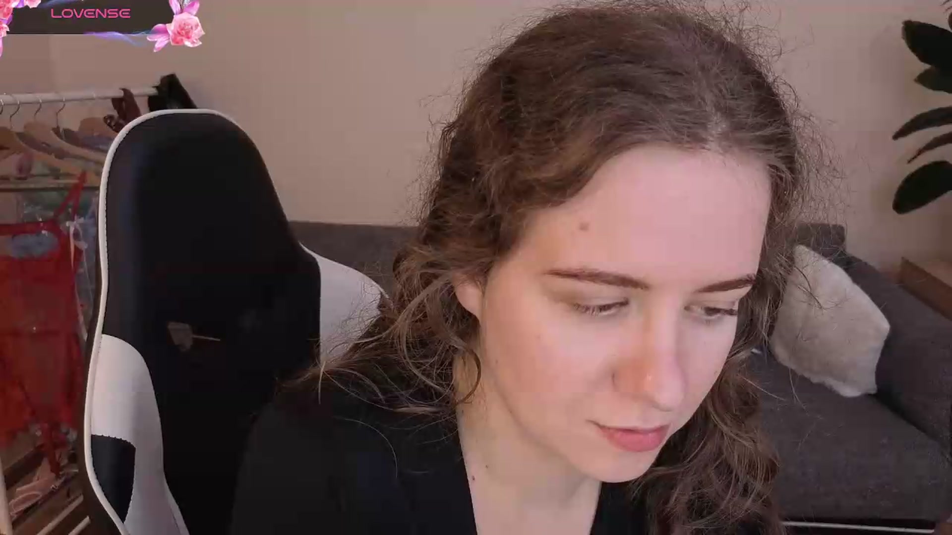 Gallery image thumbnail from BlueFlowerr's myfreecams stream on, 07/20/2026, 21:46 image 18 of 20
