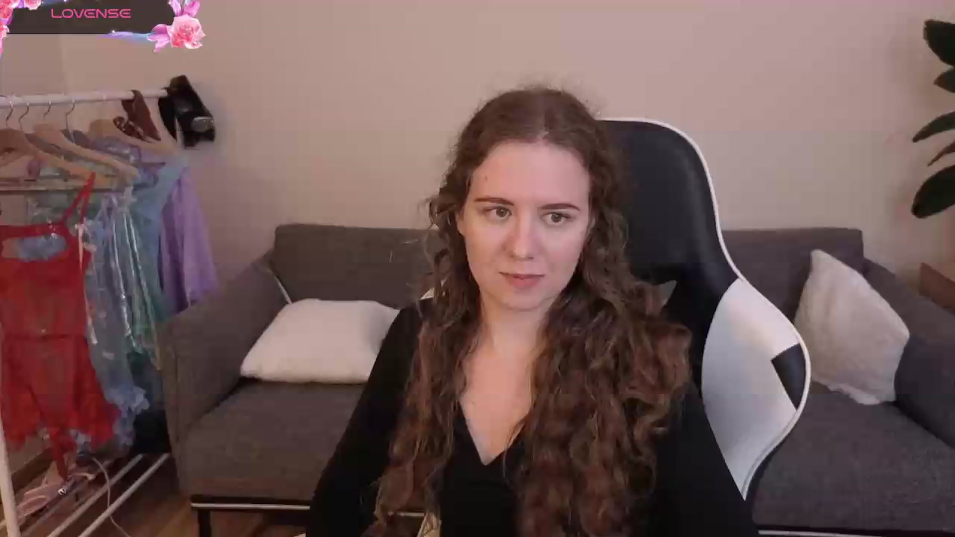 Gallery image thumbnail from BlueFlowerr's myfreecams stream on, 07/20/2026, 21:46 image 1 of 20