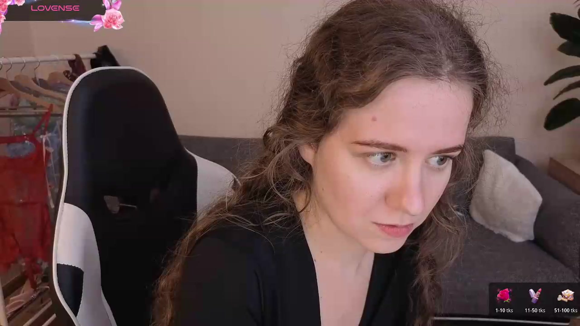 Gallery image thumbnail from BlueFlowerr's myfreecams stream on, 07/20/2026, 21:46 image 15 of 20