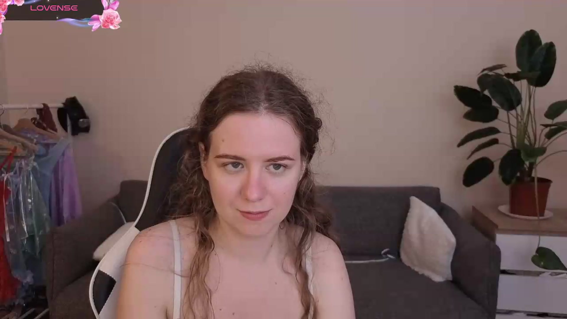 Gallery image thumbnail from BlueFlowerr's myfreecams stream on, 07/20/2026, 23:08 image 4 of 20