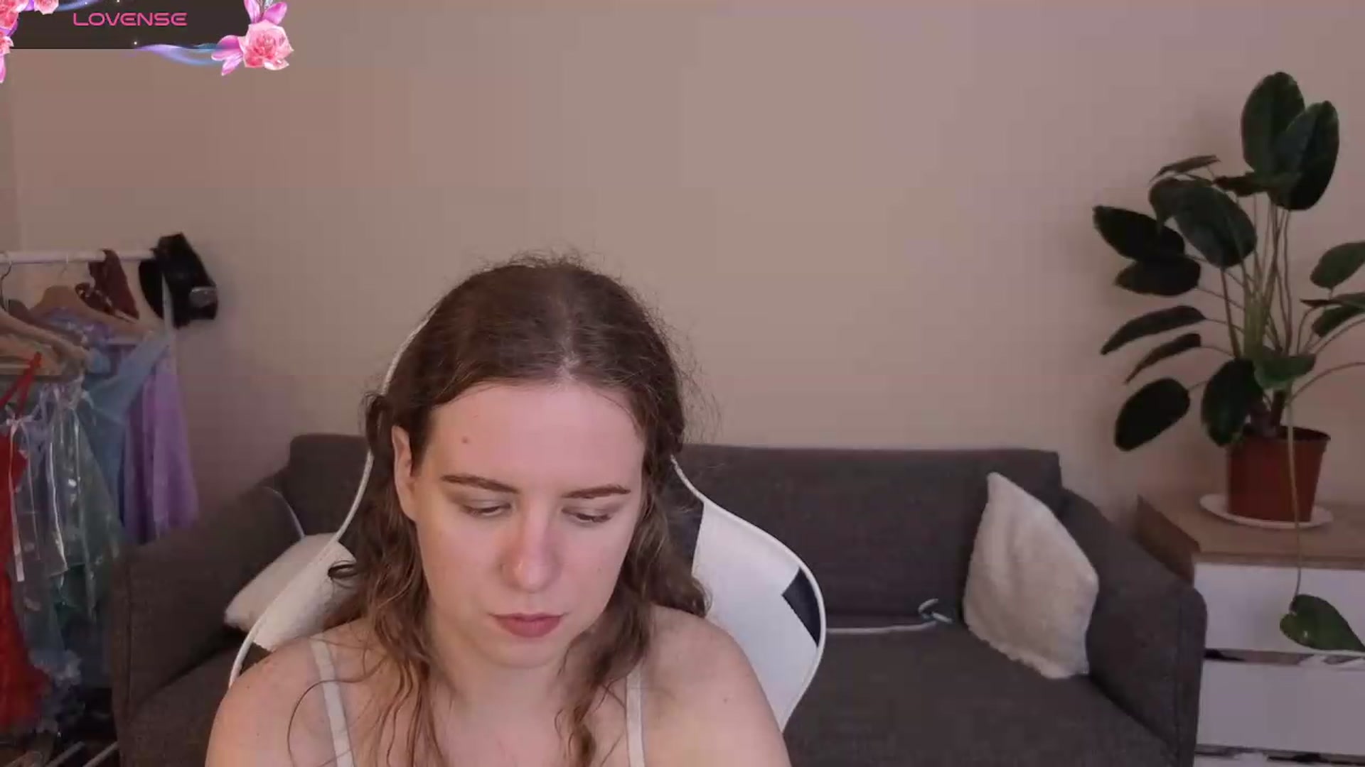 Gallery image thumbnail from BlueFlowerr's myfreecams stream on, 07/20/2026, 23:08 image 16 of 20