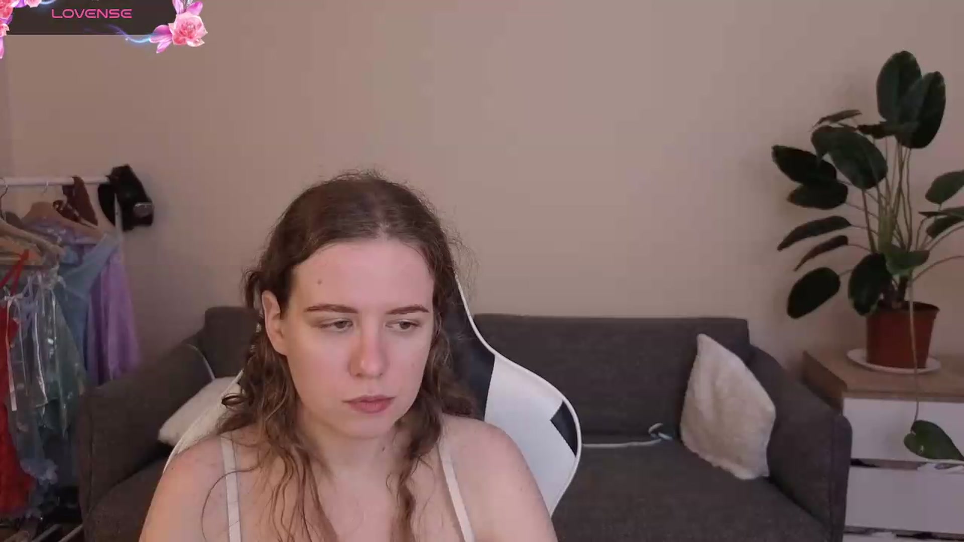 Gallery image thumbnail from BlueFlowerr's myfreecams stream on, 07/20/2026, 23:08 image 15 of 20