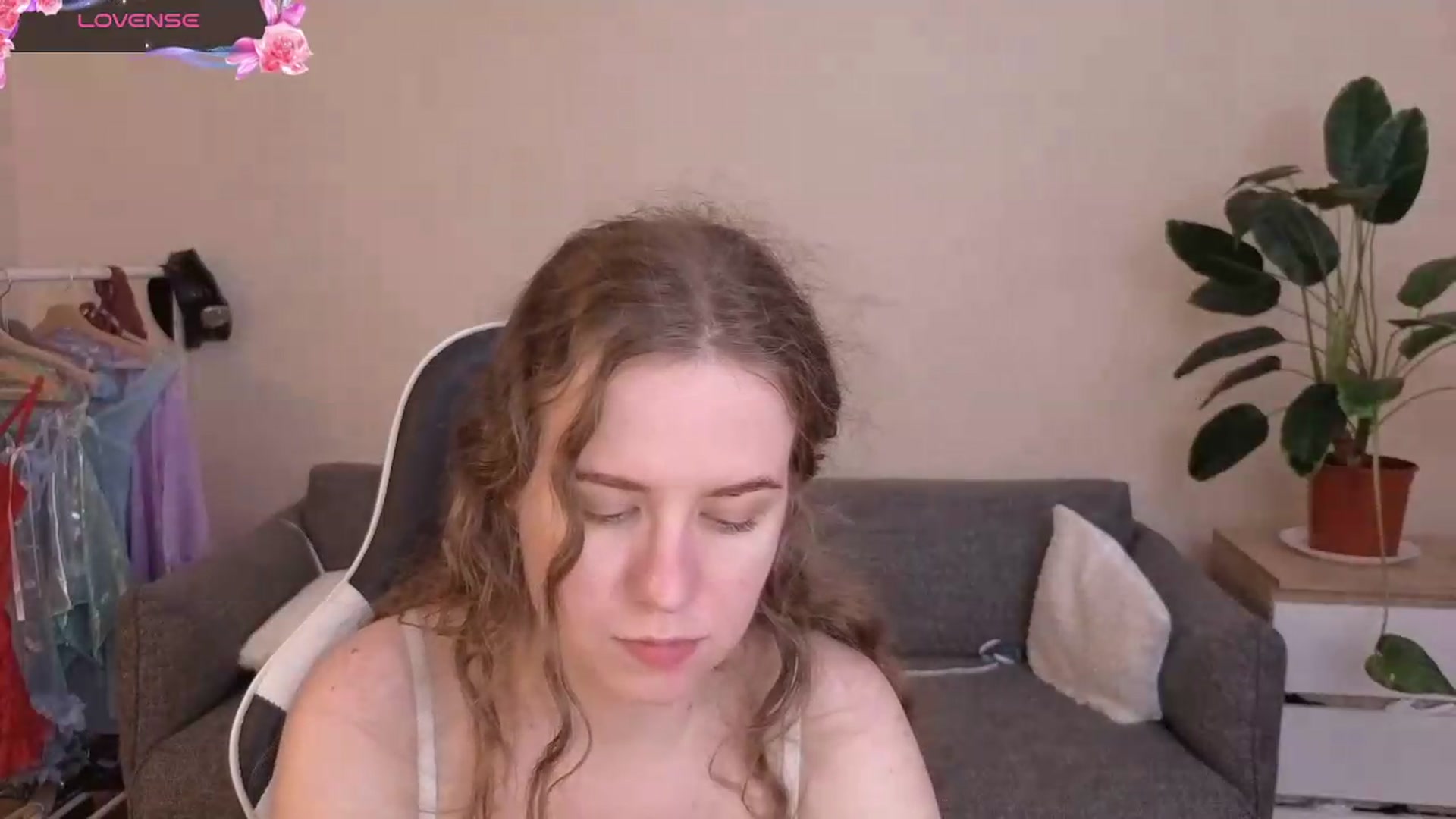 Gallery image thumbnail from BlueFlowerr's myfreecams stream on, 07/20/2026, 23:08 image 6 of 20