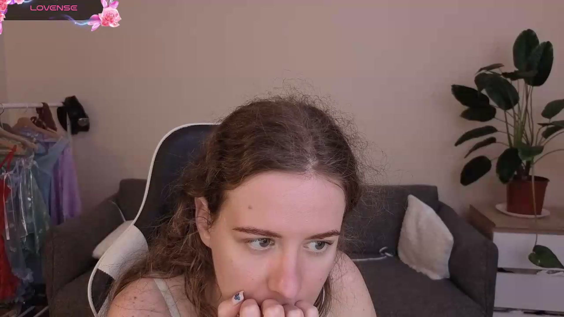 Gallery image thumbnail from BlueFlowerr's myfreecams stream on, 07/20/2026, 23:08 image 3 of 20