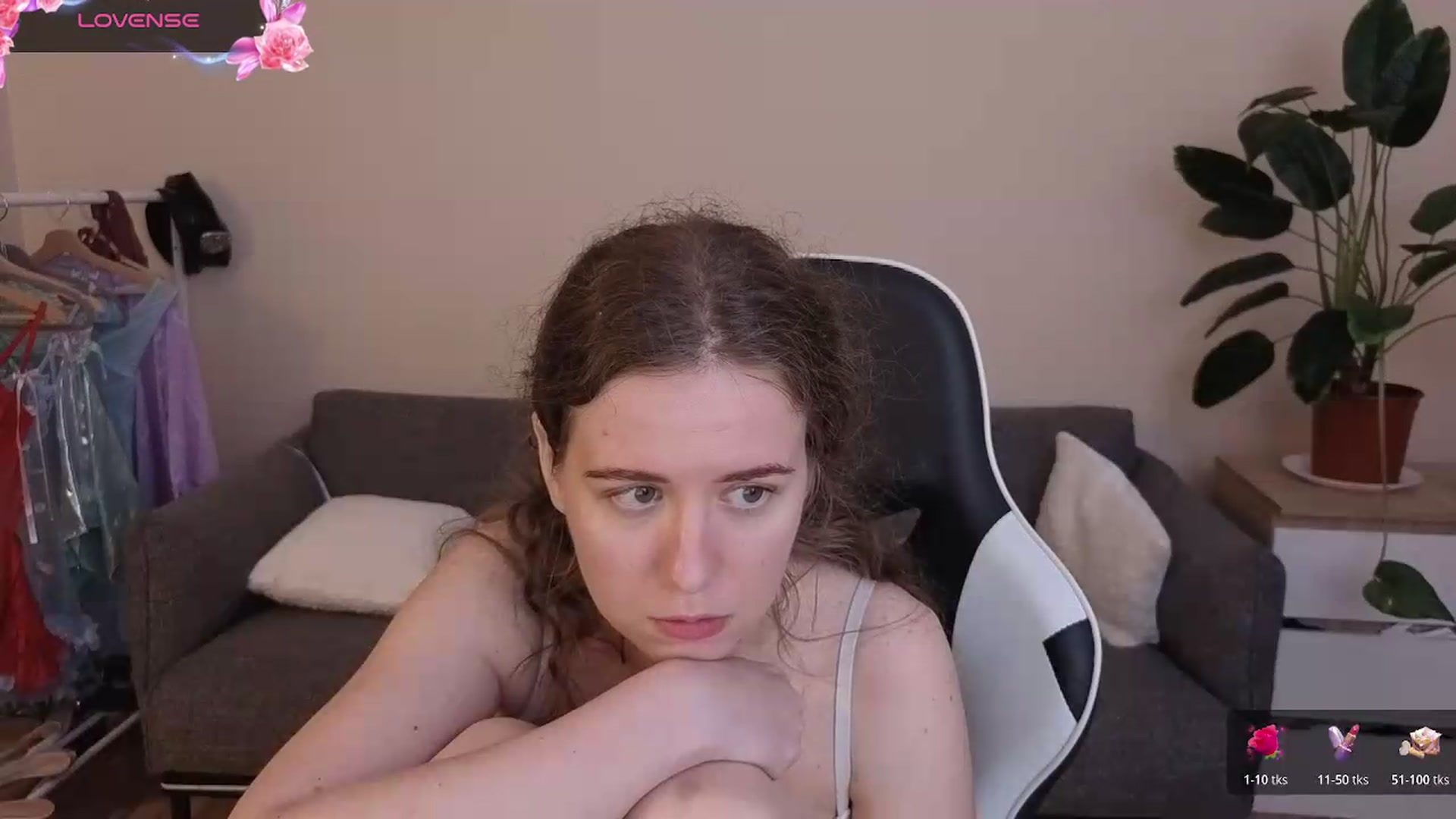 Gallery image thumbnail from BlueFlowerr's myfreecams stream on, 07/21/2026, 24:00 image 11 of 20