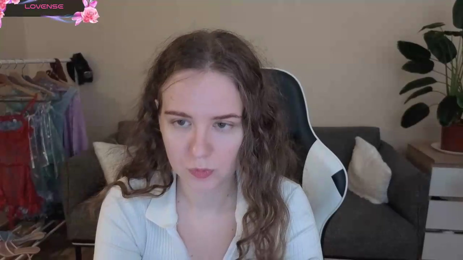 Gallery image thumbnail from BlueFlowerr's myfreecams stream on, 07/21/2026, 18:07 image 11 of 20