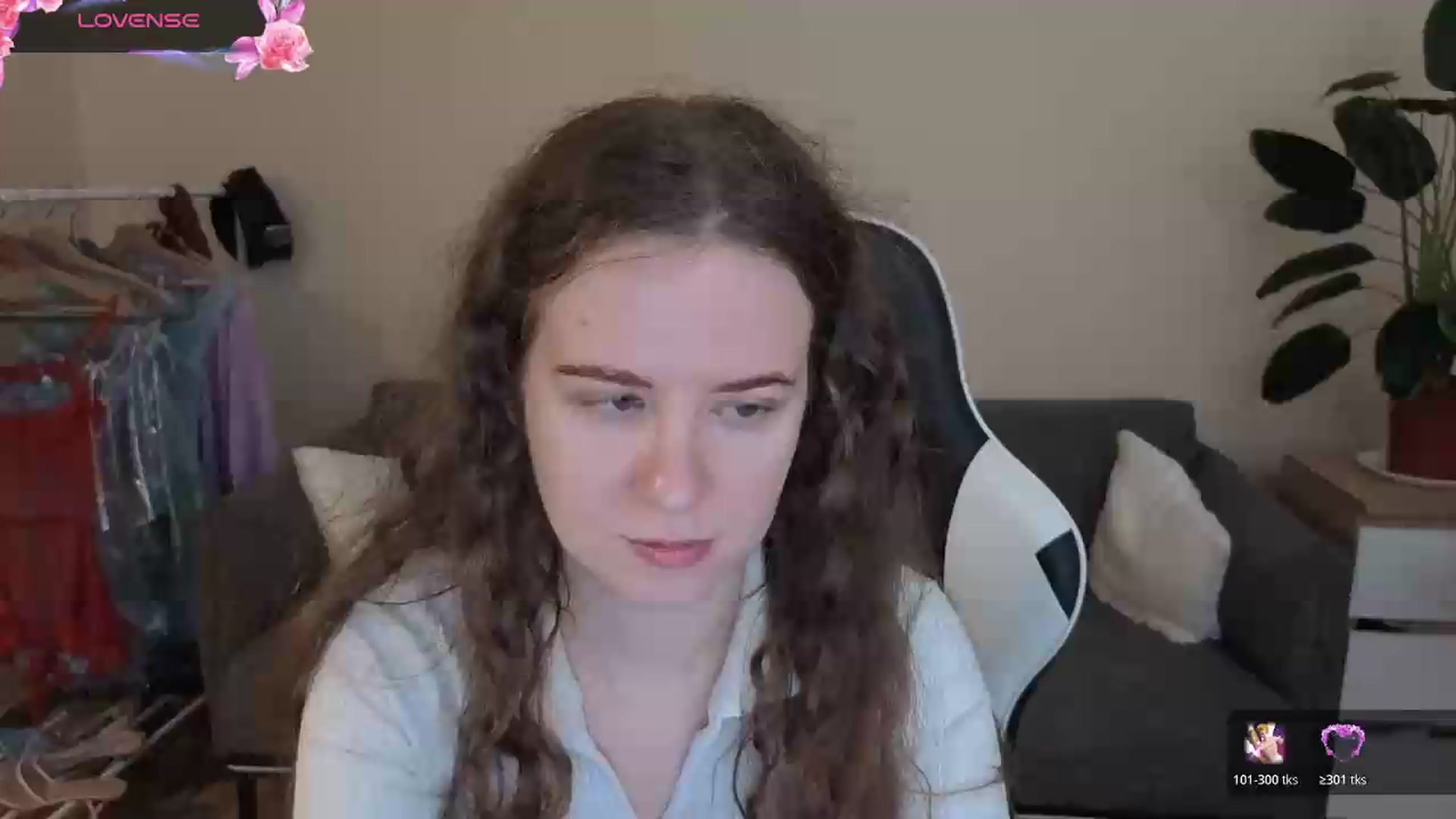 Gallery image thumbnail from BlueFlowerr's myfreecams stream on, 07/21/2026, 18:07 image 1 of 20
