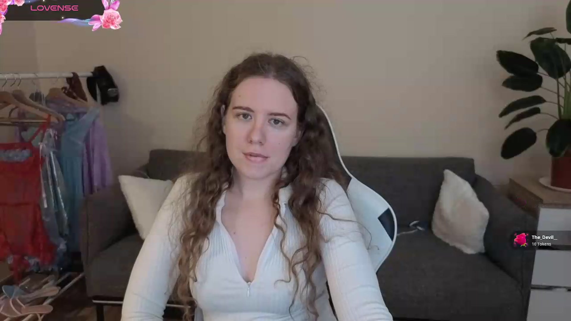 Gallery image thumbnail from BlueFlowerr's myfreecams stream on, 07/21/2026, 18:35 image 9 of 20