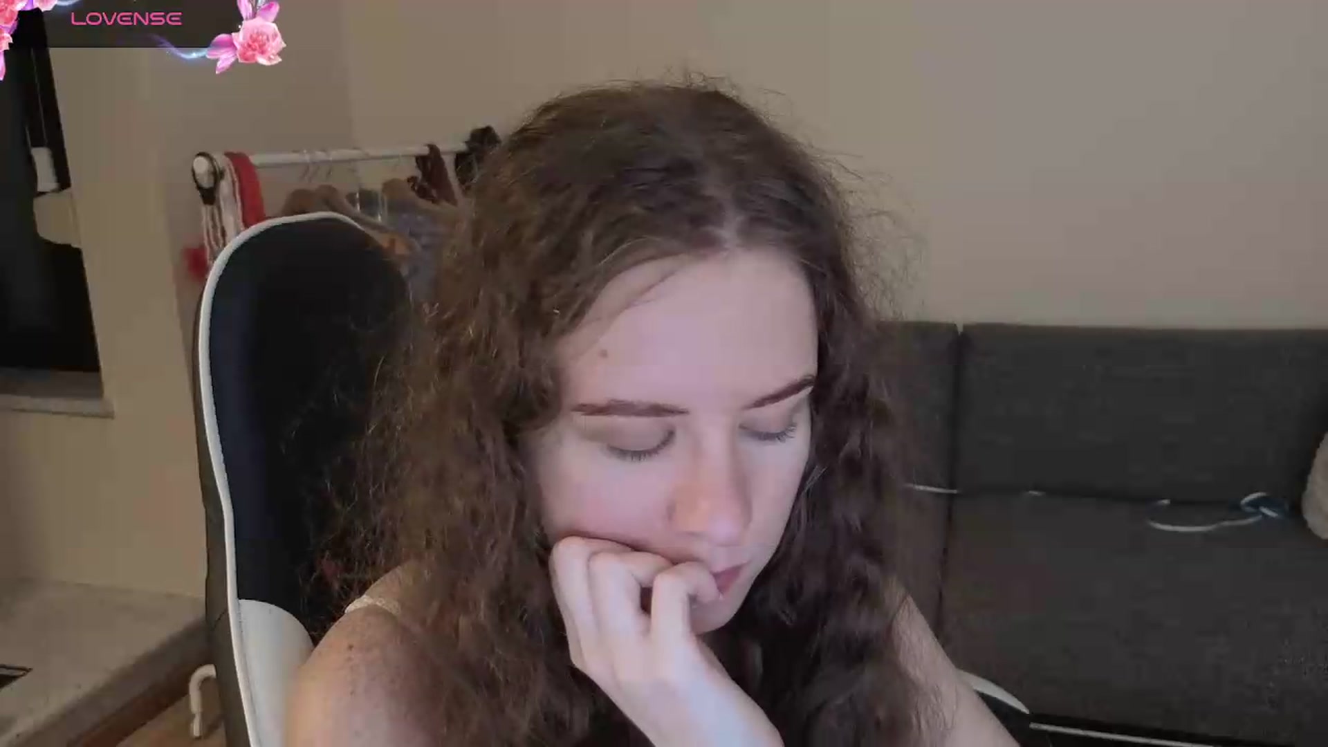Gallery image thumbnail from BlueFlowerr's myfreecams stream on, 07/21/2026, 21:49 image 16 of 20
