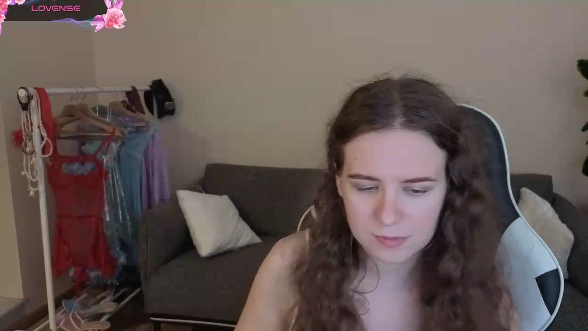 Gallery image thumbnail from BlueFlowerr's myfreecams stream on, 07/21/2026, 22:24 image 7 of 20