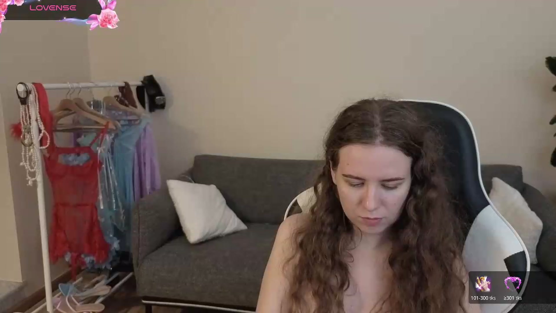 Gallery image thumbnail from BlueFlowerr's myfreecams stream on, 07/21/2026, 22:24 image 4 of 20