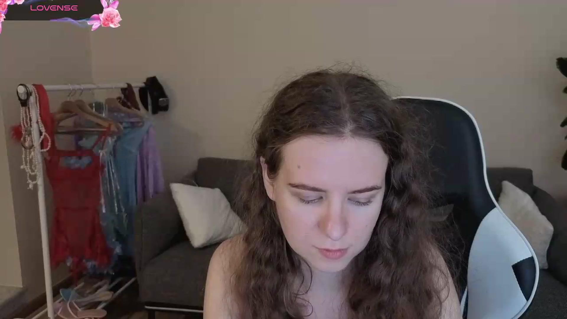 Gallery image thumbnail from BlueFlowerr's myfreecams stream on, 07/21/2026, 22:24 image 5 of 20
