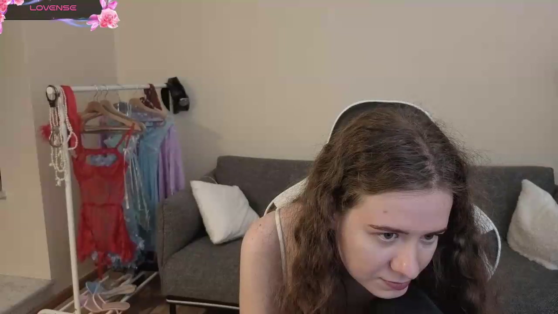Gallery image thumbnail from BlueFlowerr's myfreecams stream on, 07/21/2026, 23:03 image 12 of 20