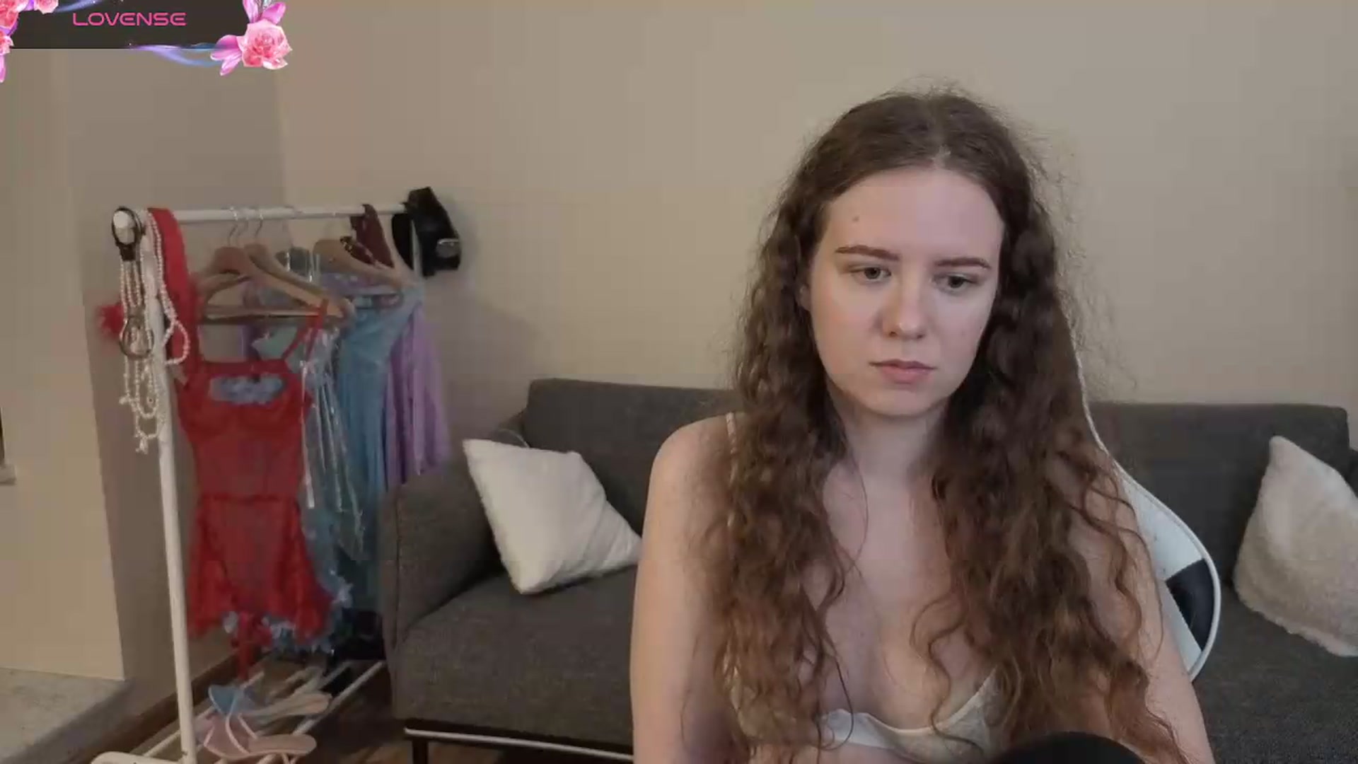 Gallery image thumbnail from BlueFlowerr's myfreecams stream on, 07/21/2026, 23:03 image 11 of 20