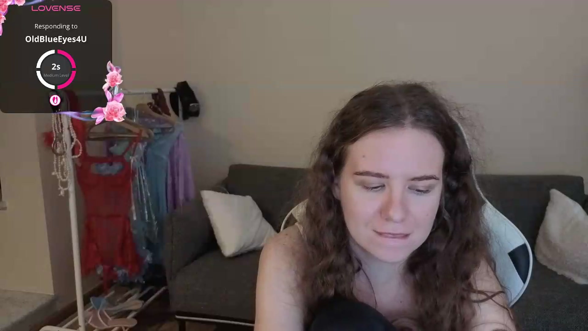 Gallery image thumbnail from BlueFlowerr's myfreecams stream on, 07/21/2026, 23:03 image 19 of 20