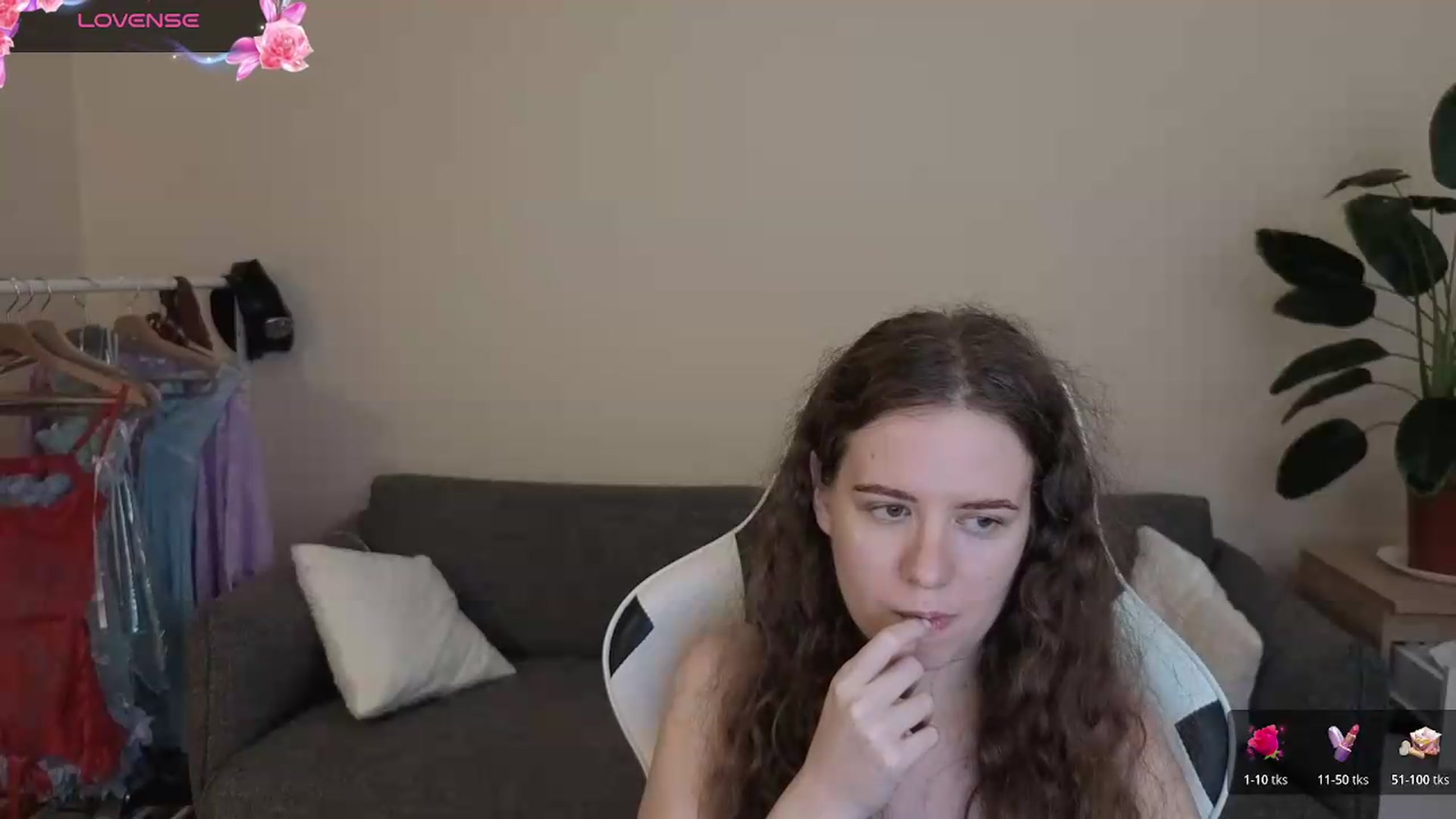 Gallery image thumbnail from BlueFlowerr's myfreecams stream on, 07/22/2026, 24:10 image 3 of 20