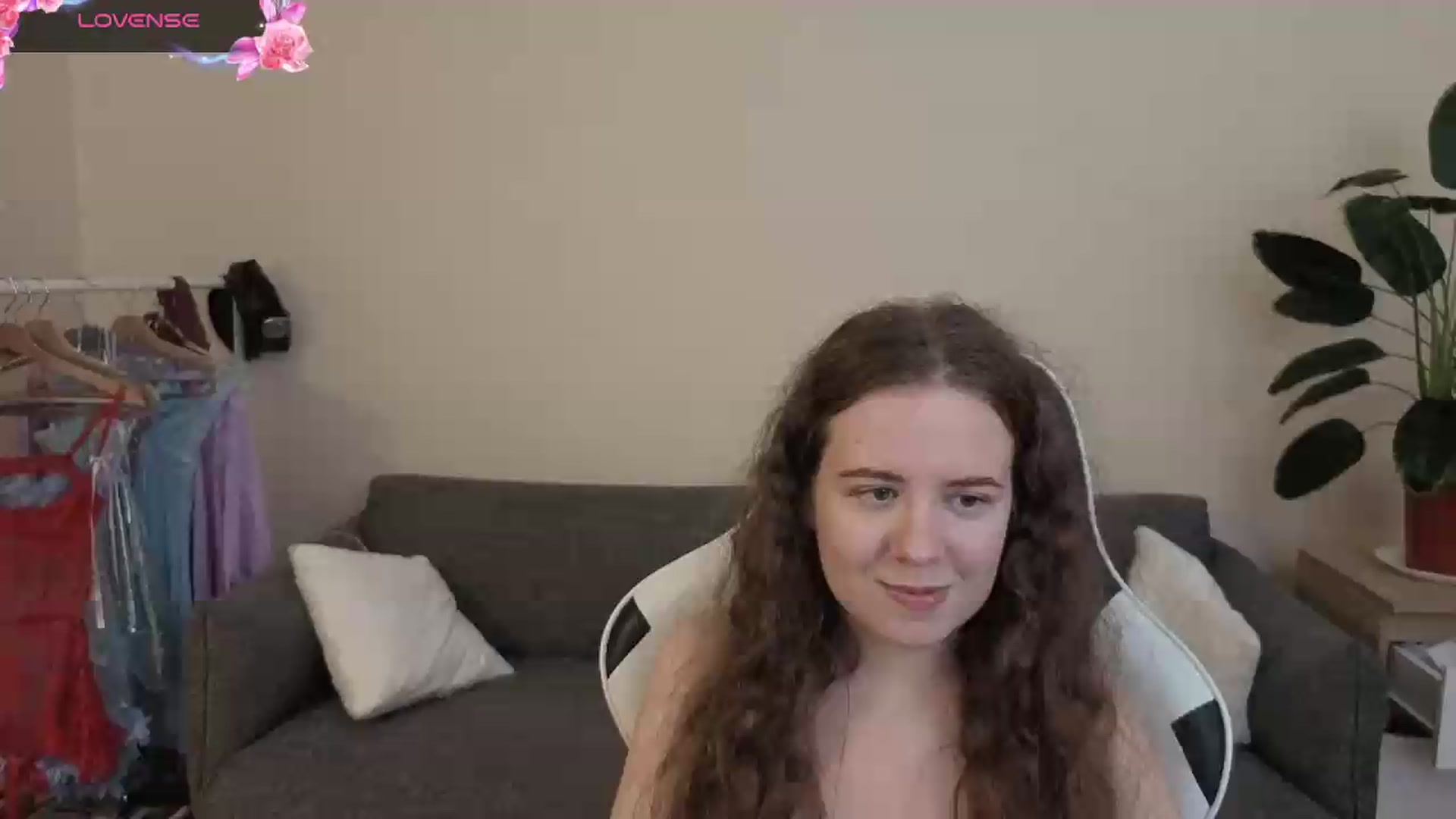 Gallery image thumbnail from BlueFlowerr's myfreecams stream on, 07/22/2026, 24:10 image 1 of 20