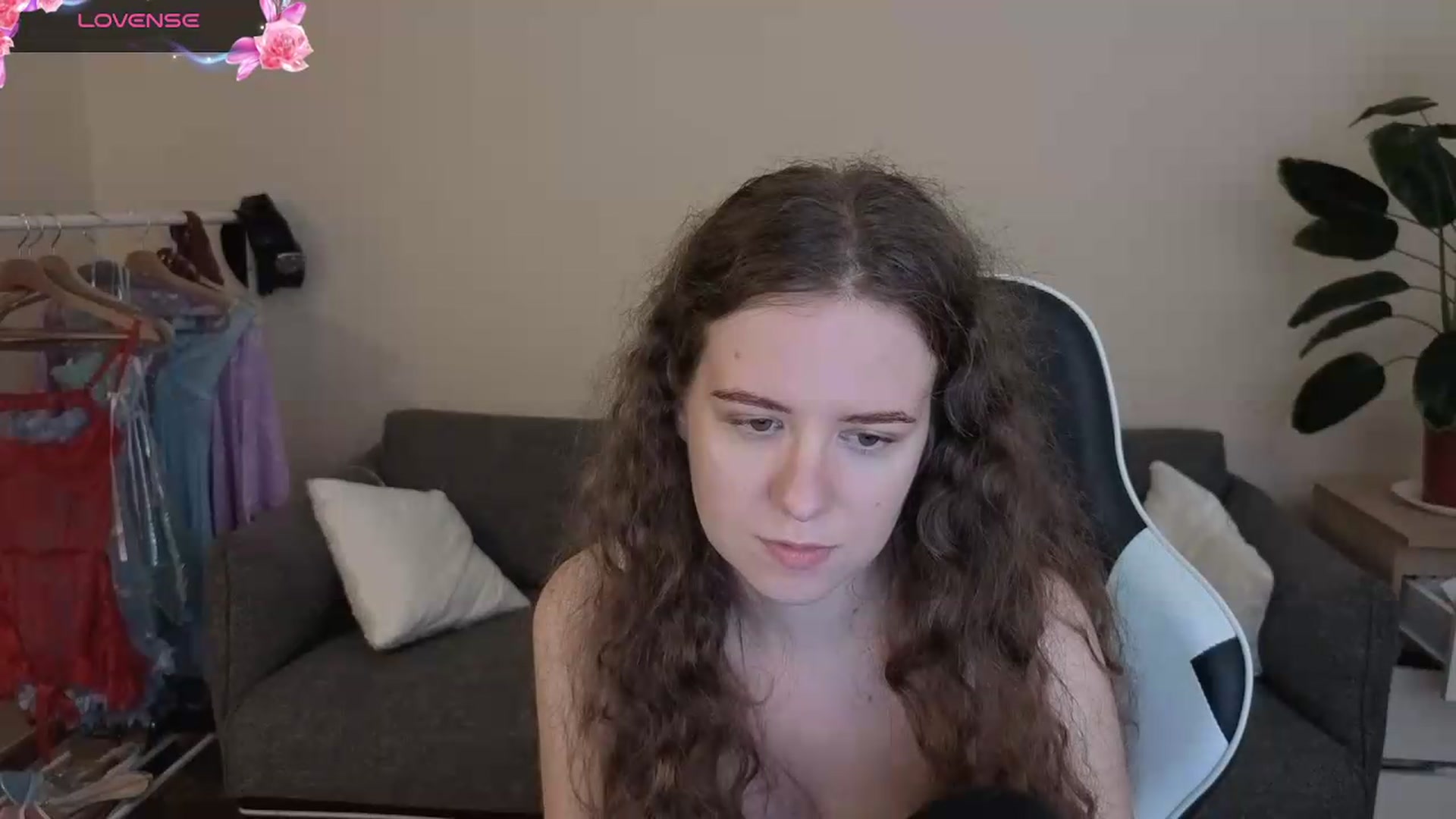 Gallery image thumbnail from BlueFlowerr's myfreecams stream on, 07/22/2026, 24:10 image 9 of 20