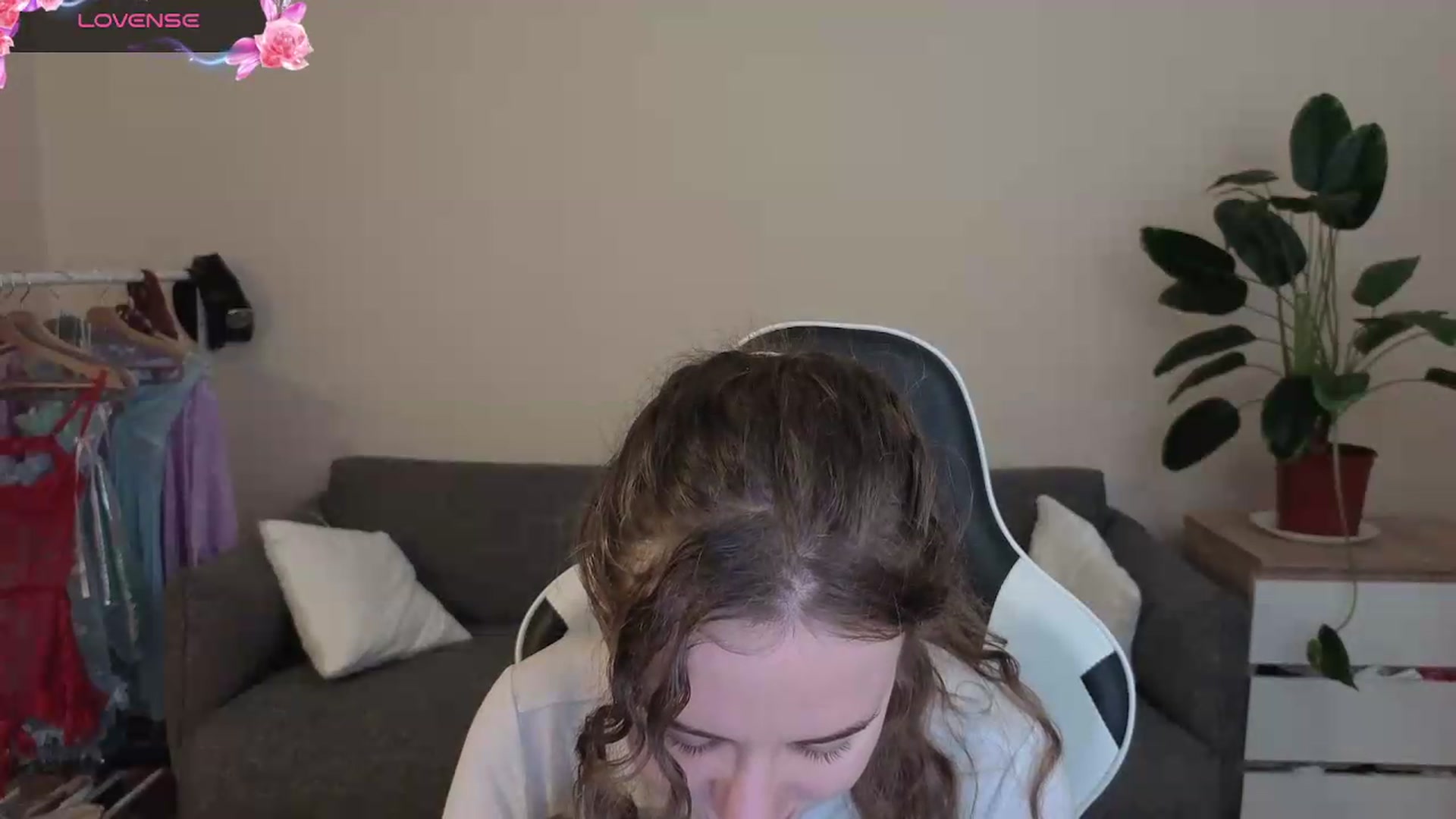 Gallery image thumbnail from BlueFlowerr's myfreecams stream on, 07/23/2026, 17:30 image 14 of 20
