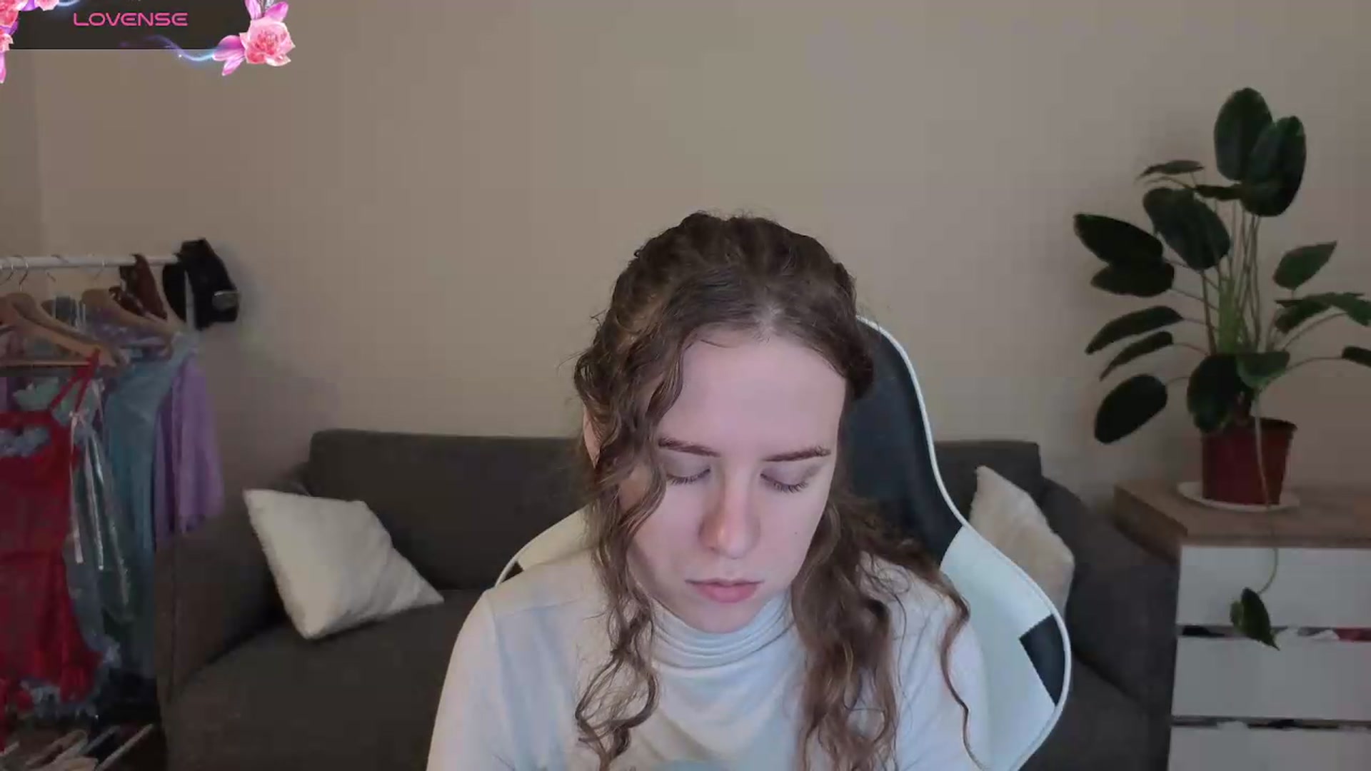 Gallery image thumbnail from BlueFlowerr's myfreecams stream on, 07/23/2026, 17:30 image 12 of 20
