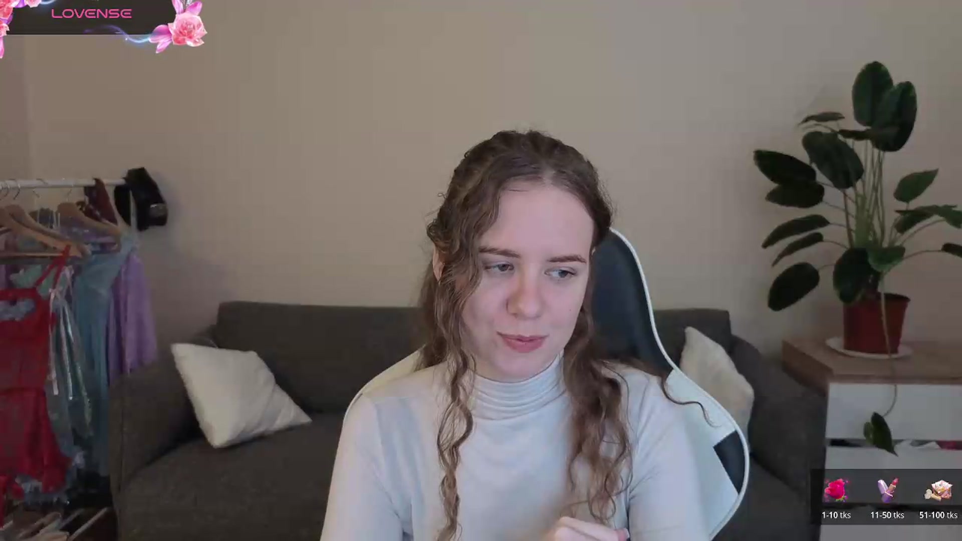 Gallery image thumbnail from BlueFlowerr's myfreecams stream on, 07/23/2026, 17:30 image 16 of 20