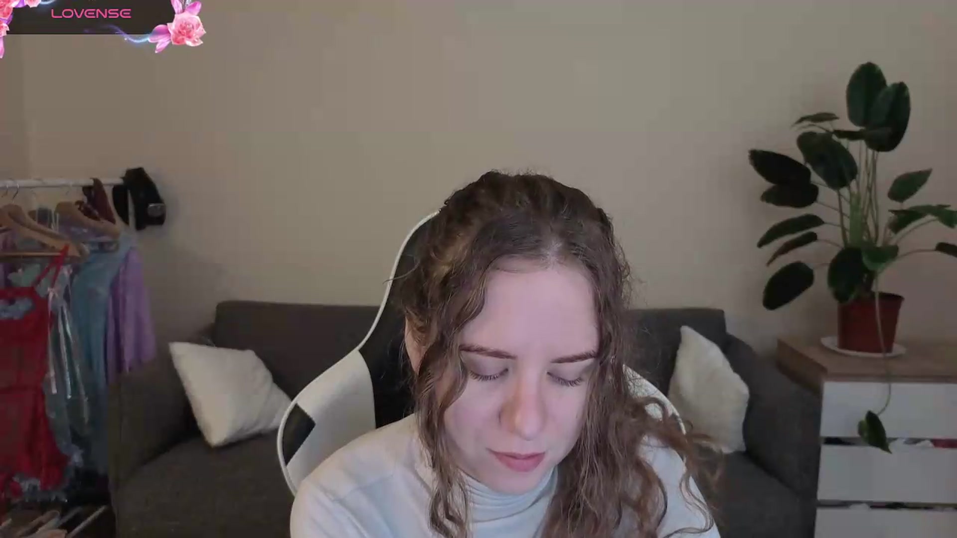 Gallery image thumbnail from BlueFlowerr's myfreecams stream on, 07/23/2026, 17:30 image 2 of 20