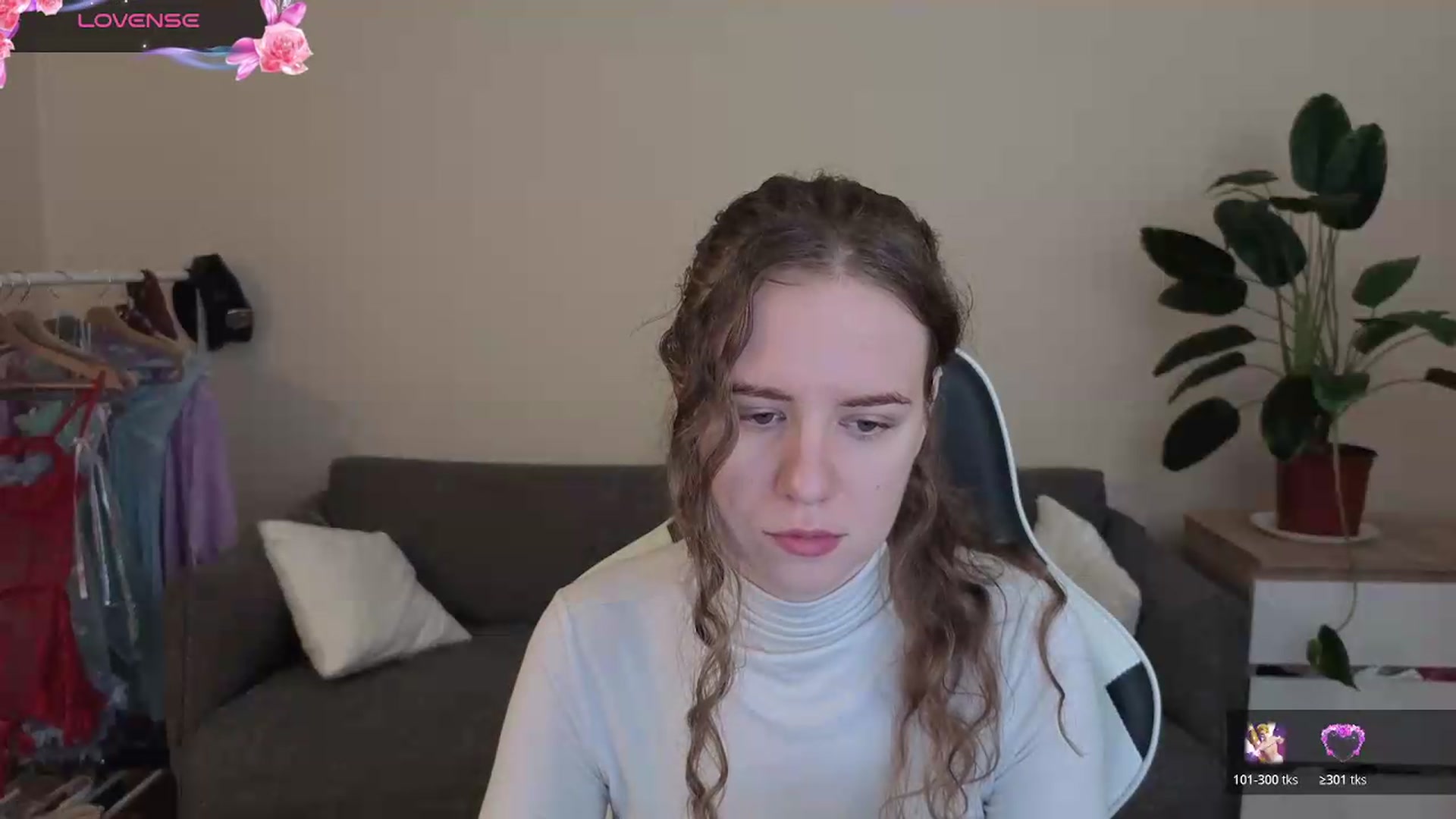 Gallery image thumbnail from BlueFlowerr's myfreecams stream on, 07/23/2026, 17:30 image 11 of 20