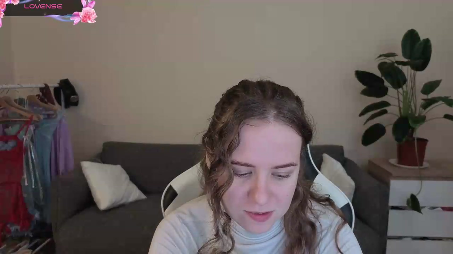 Gallery image thumbnail from BlueFlowerr's myfreecams stream on, 07/23/2026, 17:30 image 13 of 20