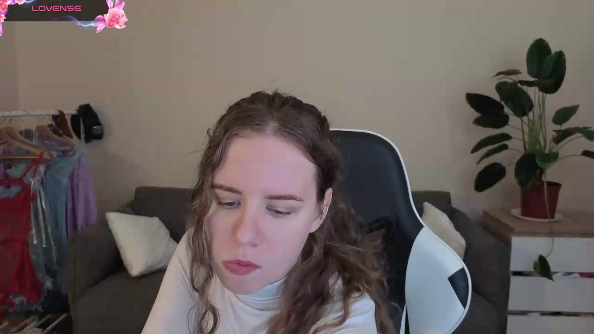 Gallery image thumbnail from BlueFlowerr's myfreecams stream on, 07/23/2026, 17:30 image 10 of 20