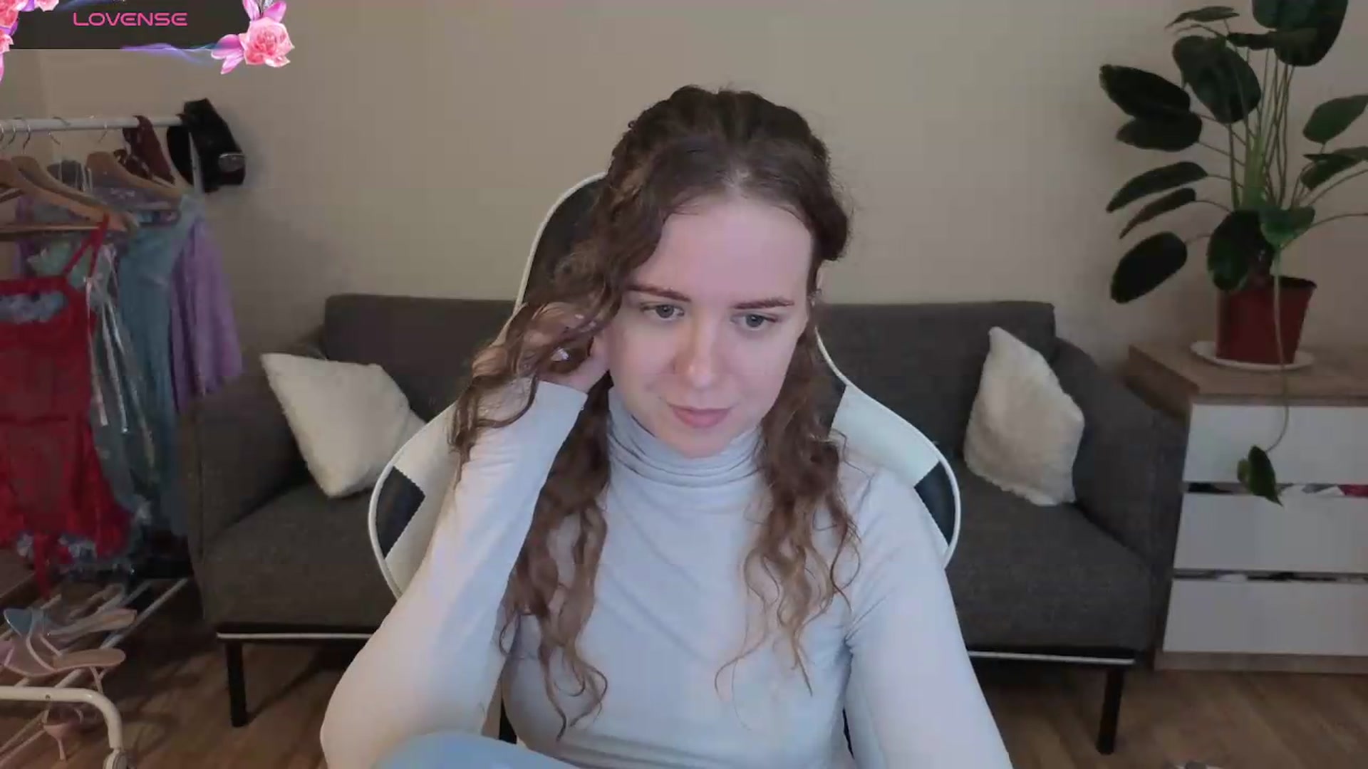 Gallery image thumbnail from BlueFlowerr's myfreecams stream on, 07/23/2026, 18:48 image 15 of 20