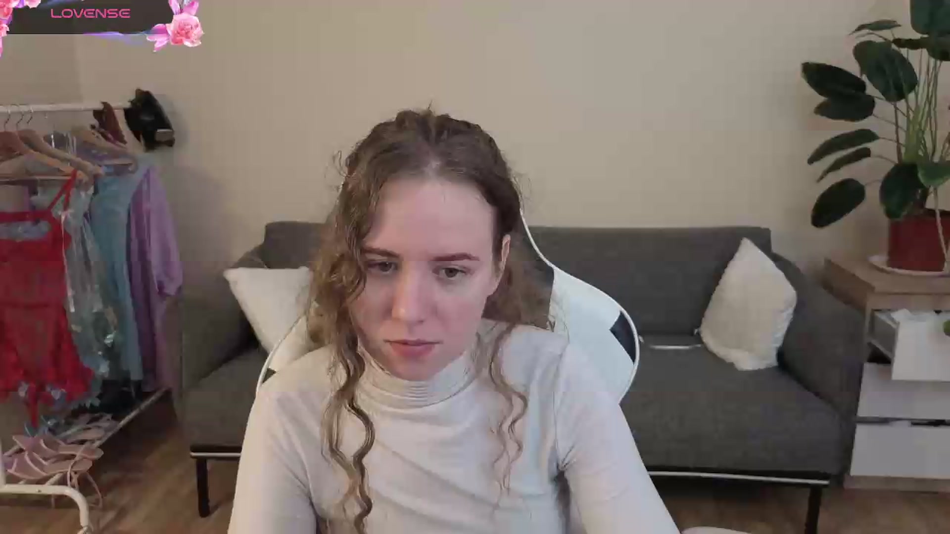 Gallery image thumbnail from BlueFlowerr's myfreecams stream on, 07/23/2026, 20:18 image 1 of 20