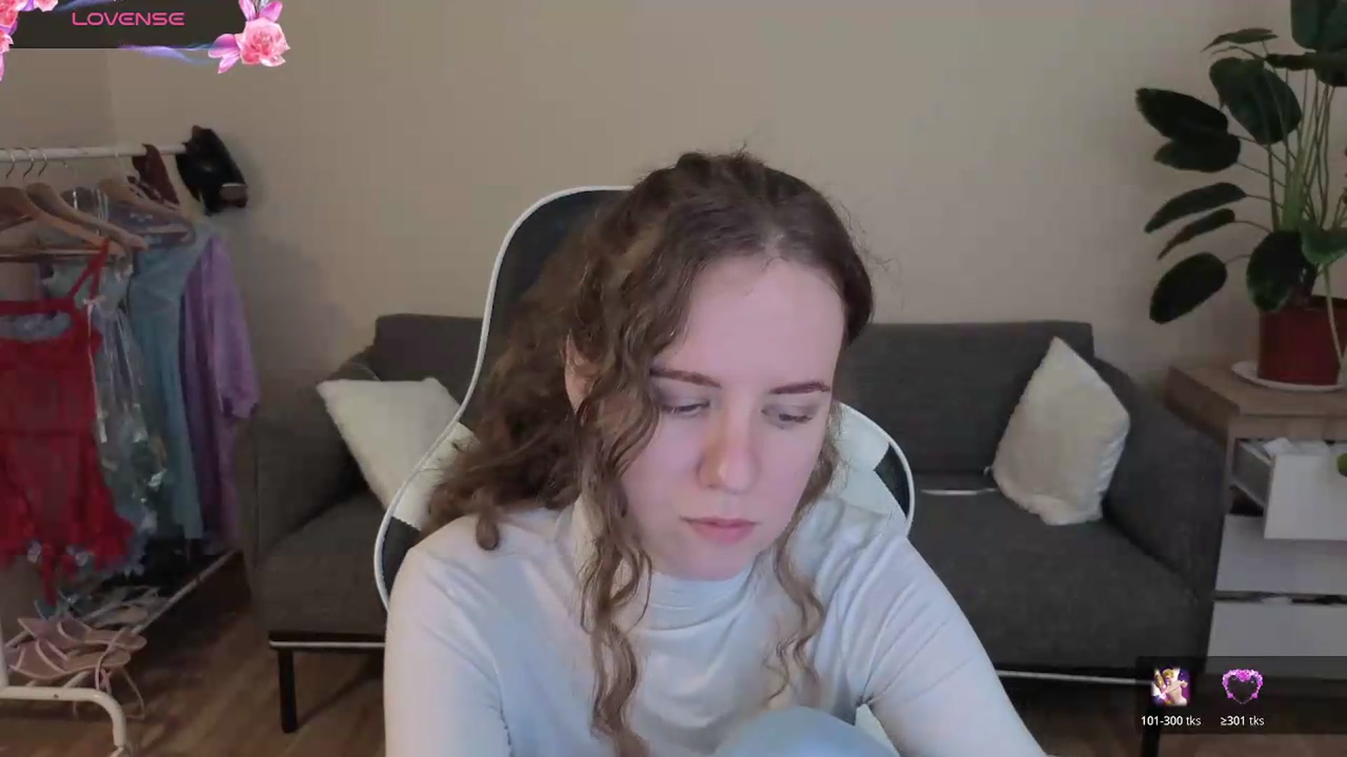 Gallery image thumbnail from BlueFlowerr's myfreecams stream on, 07/23/2026, 20:18 image 7 of 20