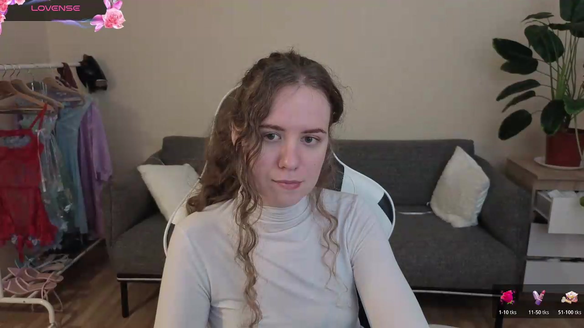 Gallery image thumbnail from BlueFlowerr's myfreecams stream on, 07/23/2026, 20:18 image 19 of 20