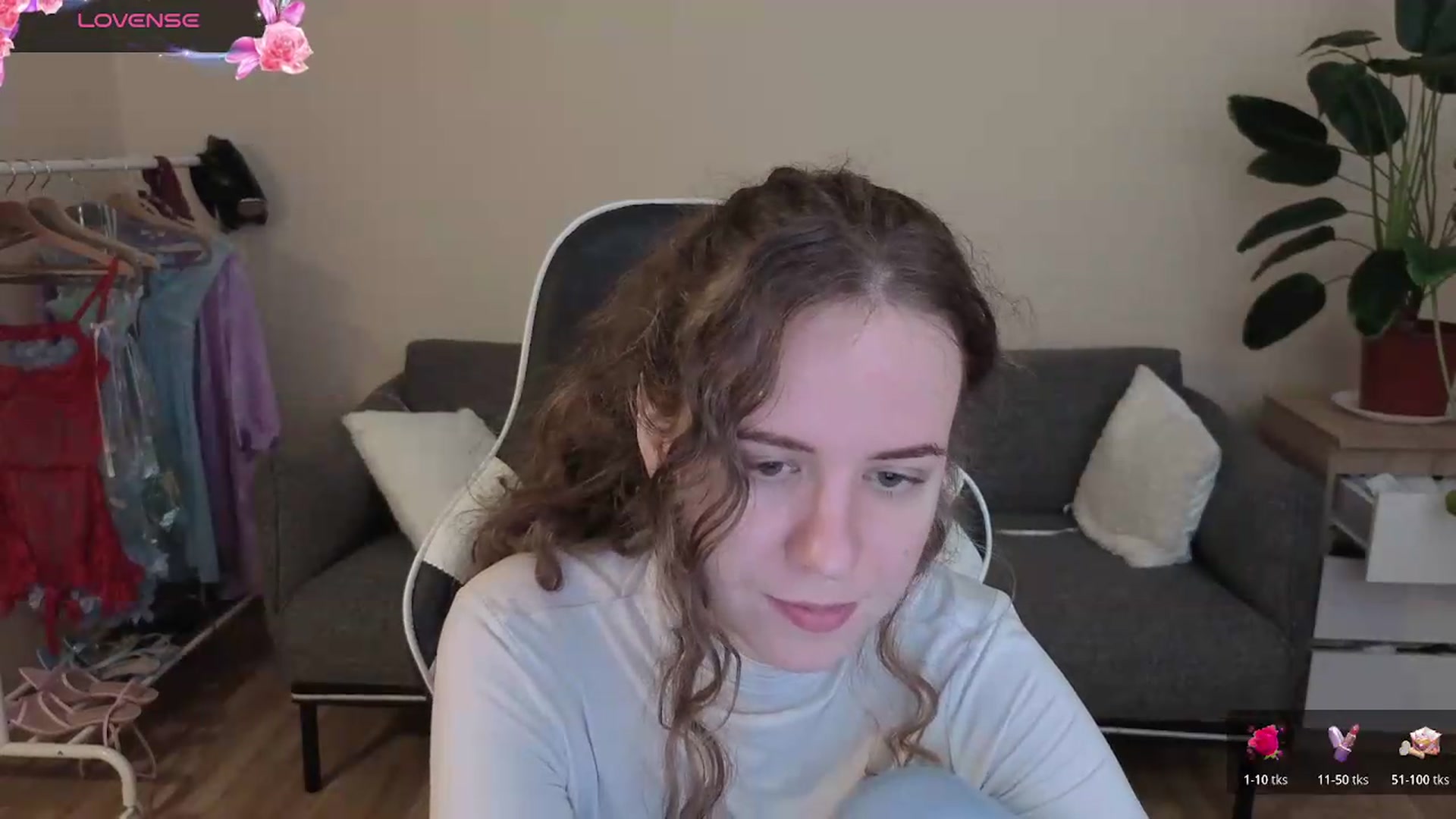 Gallery image thumbnail from BlueFlowerr's myfreecams stream on, 07/23/2026, 20:18 image 8 of 20