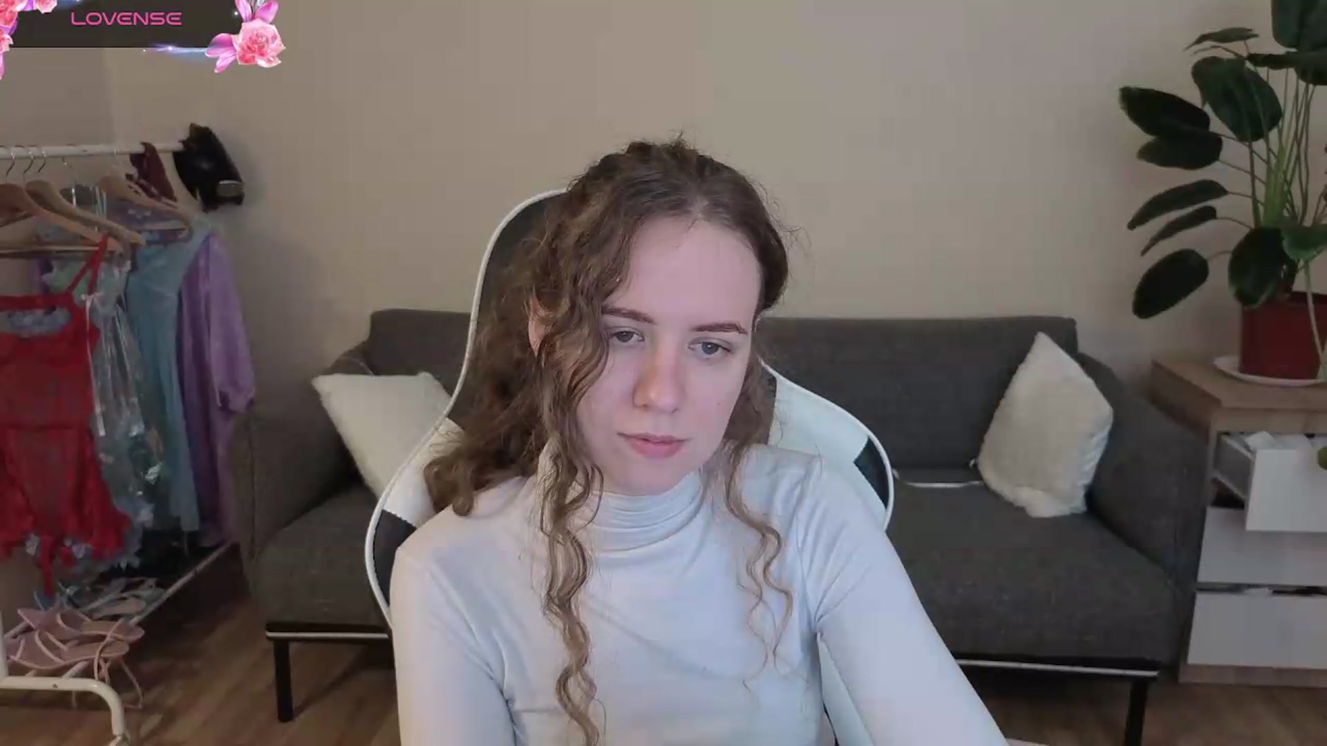 Gallery image thumbnail from BlueFlowerr's myfreecams stream on, 07/23/2026, 20:18 image 10 of 20