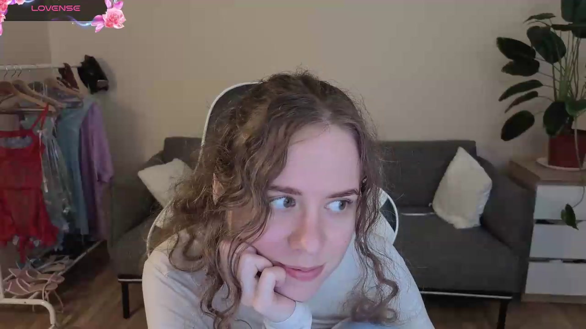 Gallery image thumbnail from BlueFlowerr's myfreecams stream on, 07/23/2026, 22:32 image 19 of 20