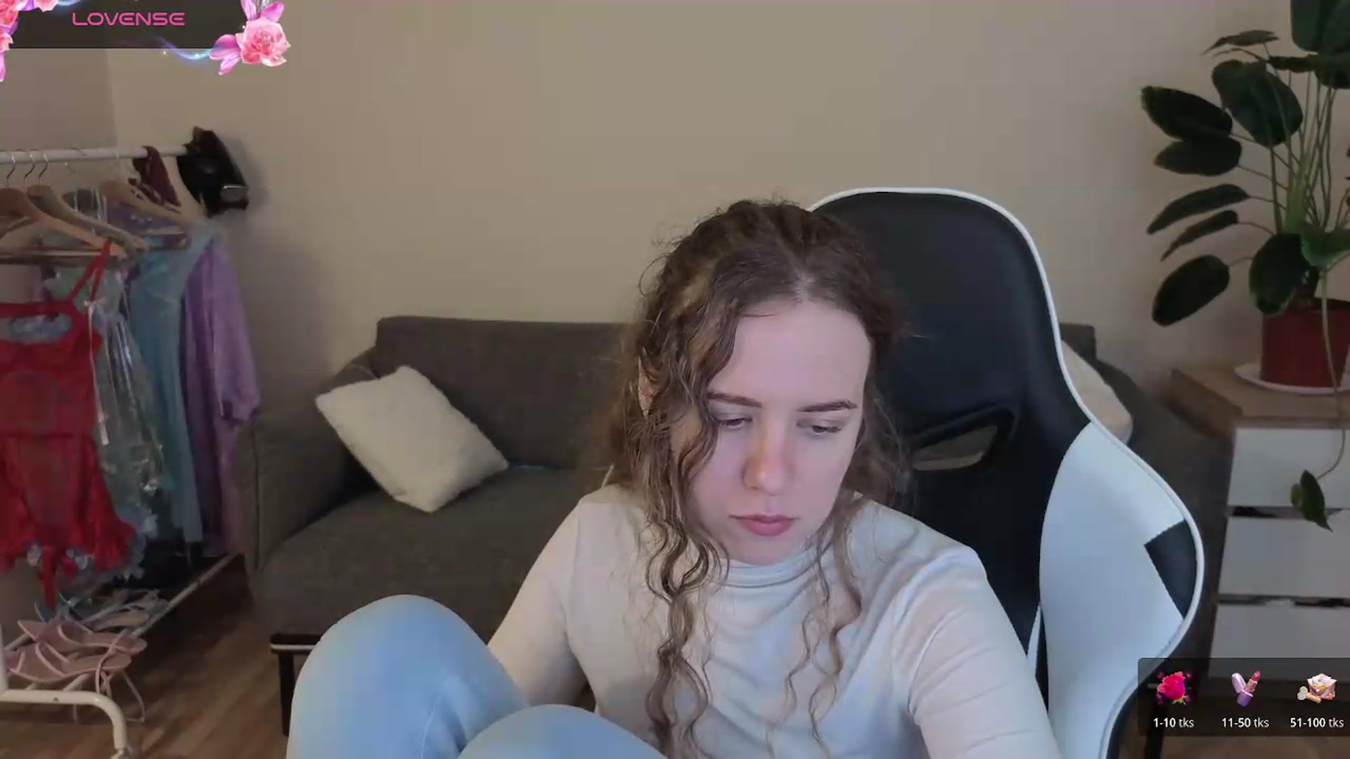 Gallery image thumbnail from BlueFlowerr's myfreecams stream on, 07/23/2026, 22:32 image 15 of 20
