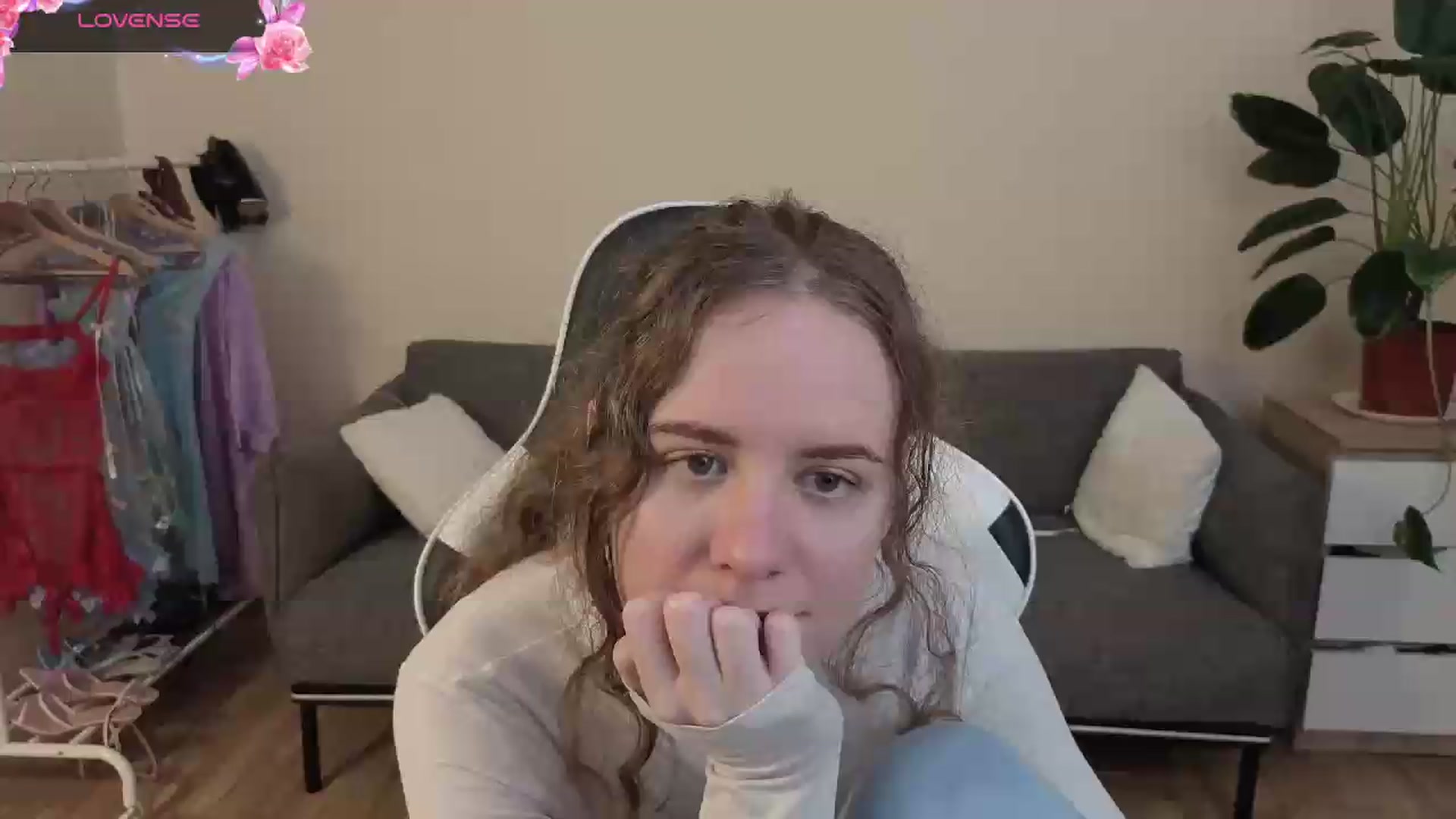 Gallery image thumbnail from BlueFlowerr's myfreecams stream on, 07/23/2026, 22:32 image 1 of 20