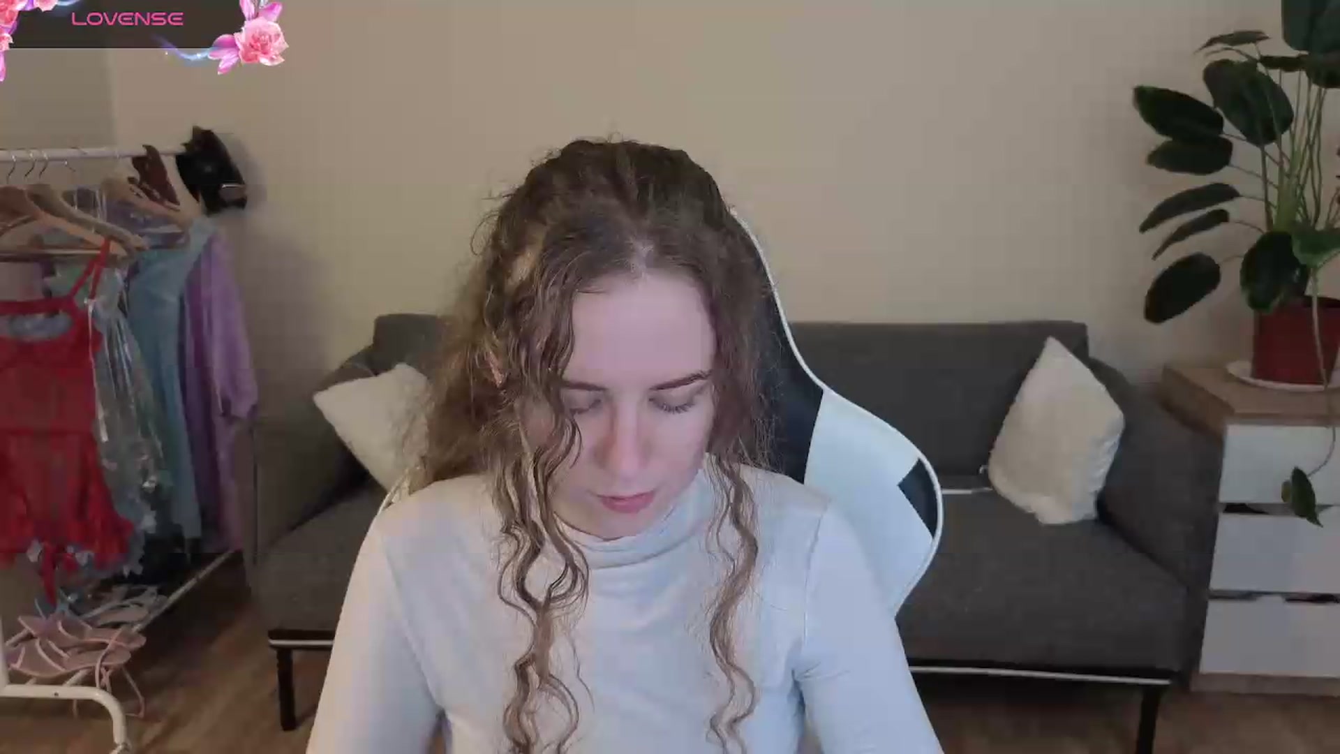 Gallery image thumbnail from BlueFlowerr's myfreecams stream on, 07/23/2026, 22:32 image 11 of 20